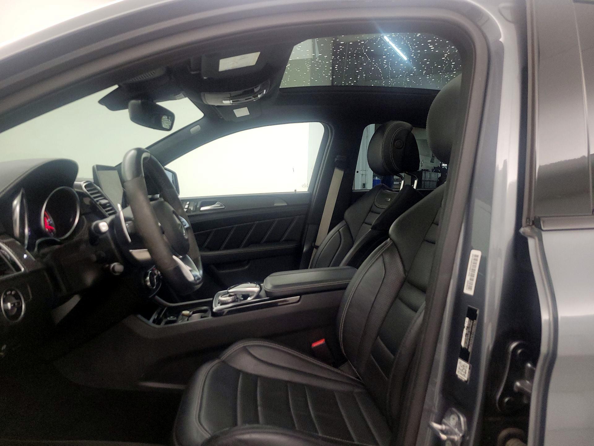 Thumbnail: 2019 Mercedes-Benz GL-Class - 19