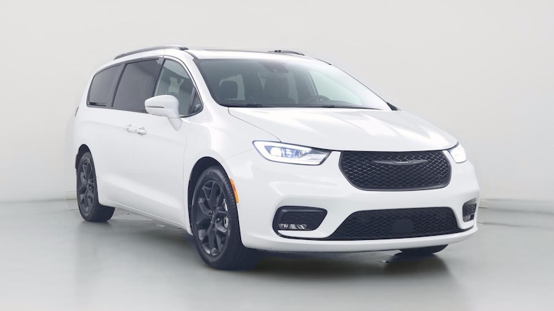 2022 Chrysler Pacifica Limited Hero Image