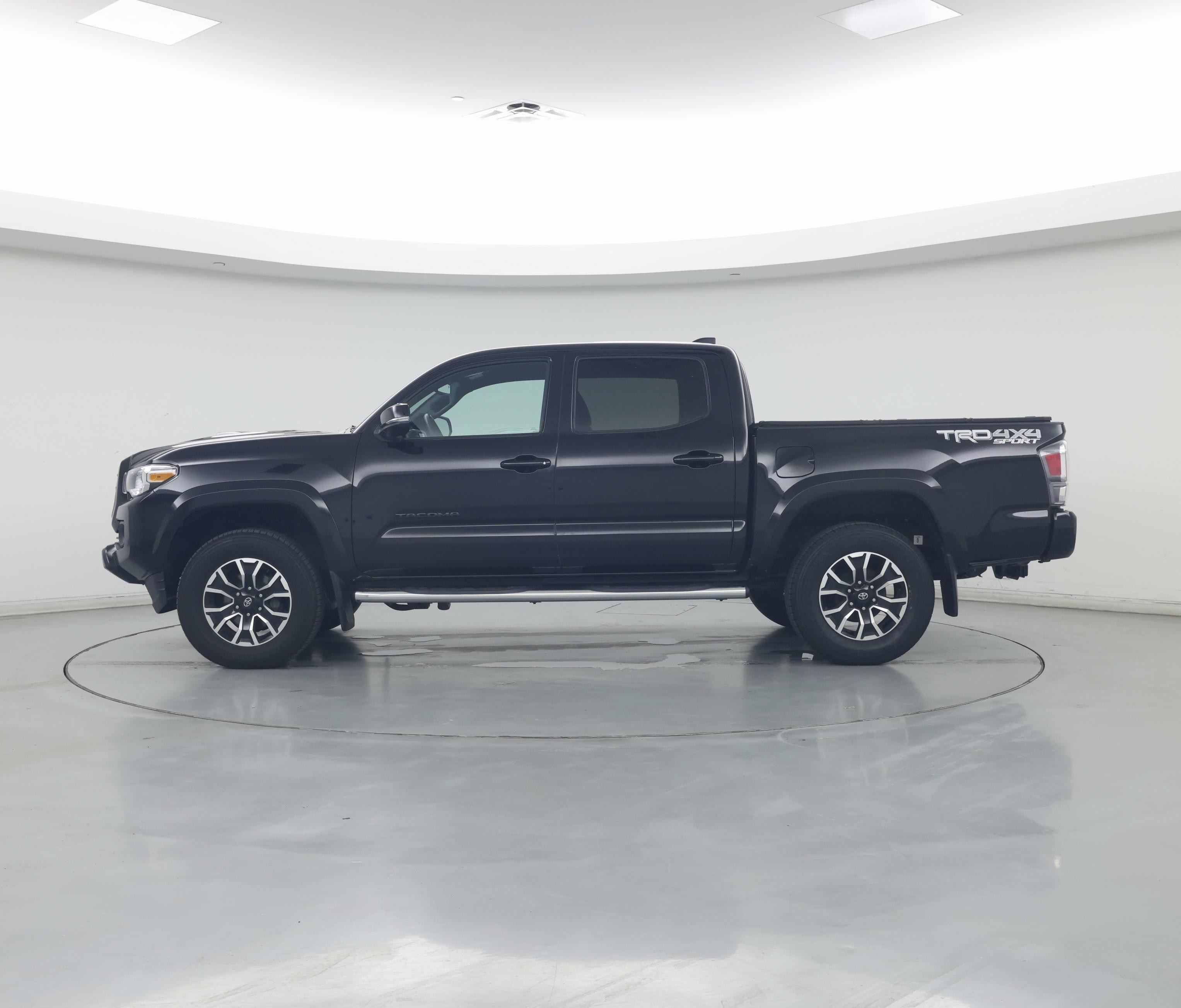 Thumbnail: 2022 Toyota Tacoma - 3