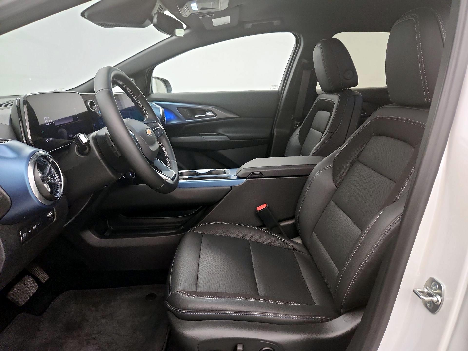 Thumbnail: 2024 Chevrolet Equinox - 11