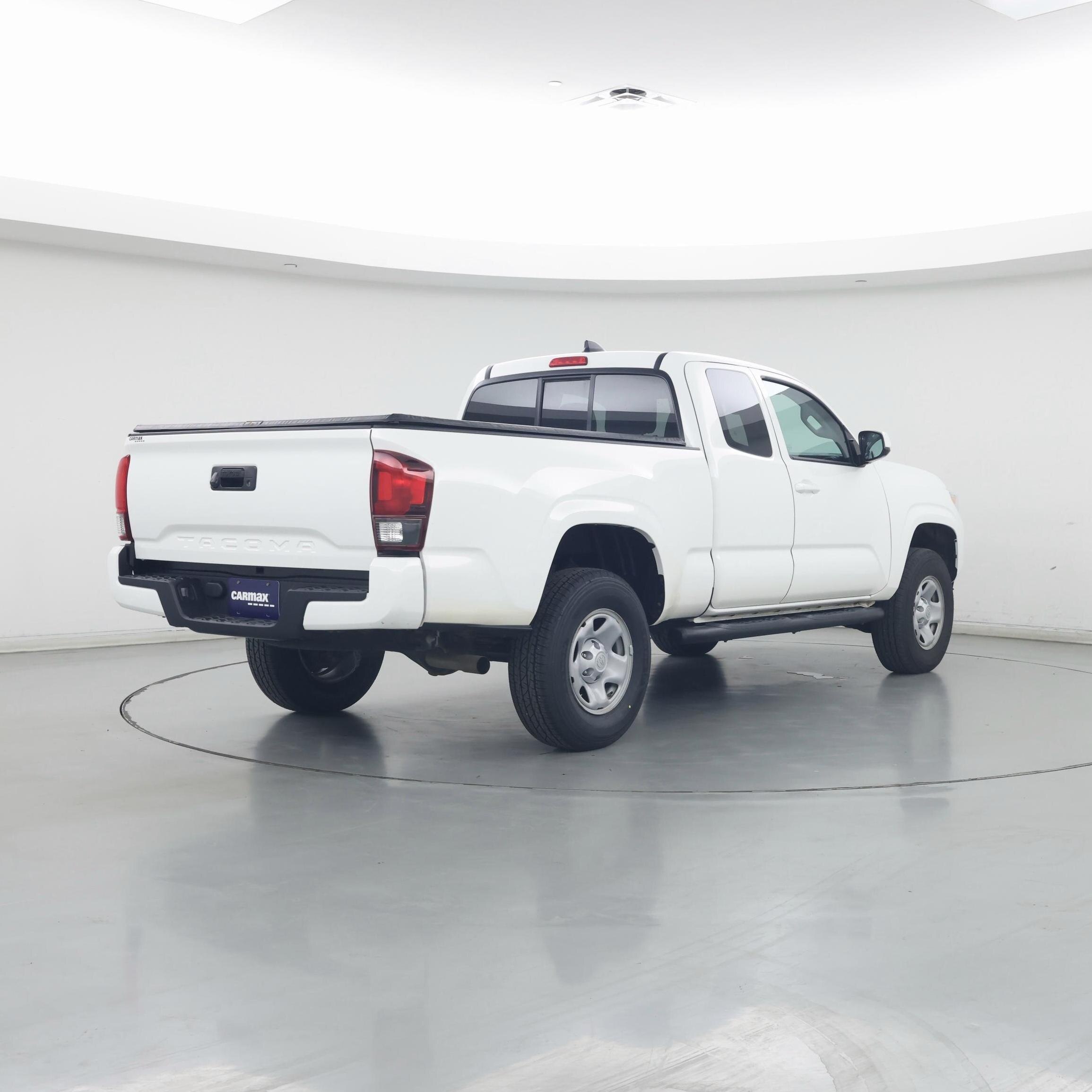 Thumbnail: 2022 Toyota Tacoma - 8