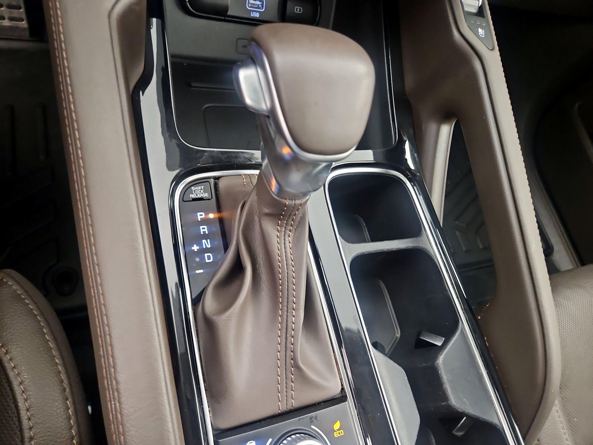 Thumbnail: 2021 Kia Telluride - 18