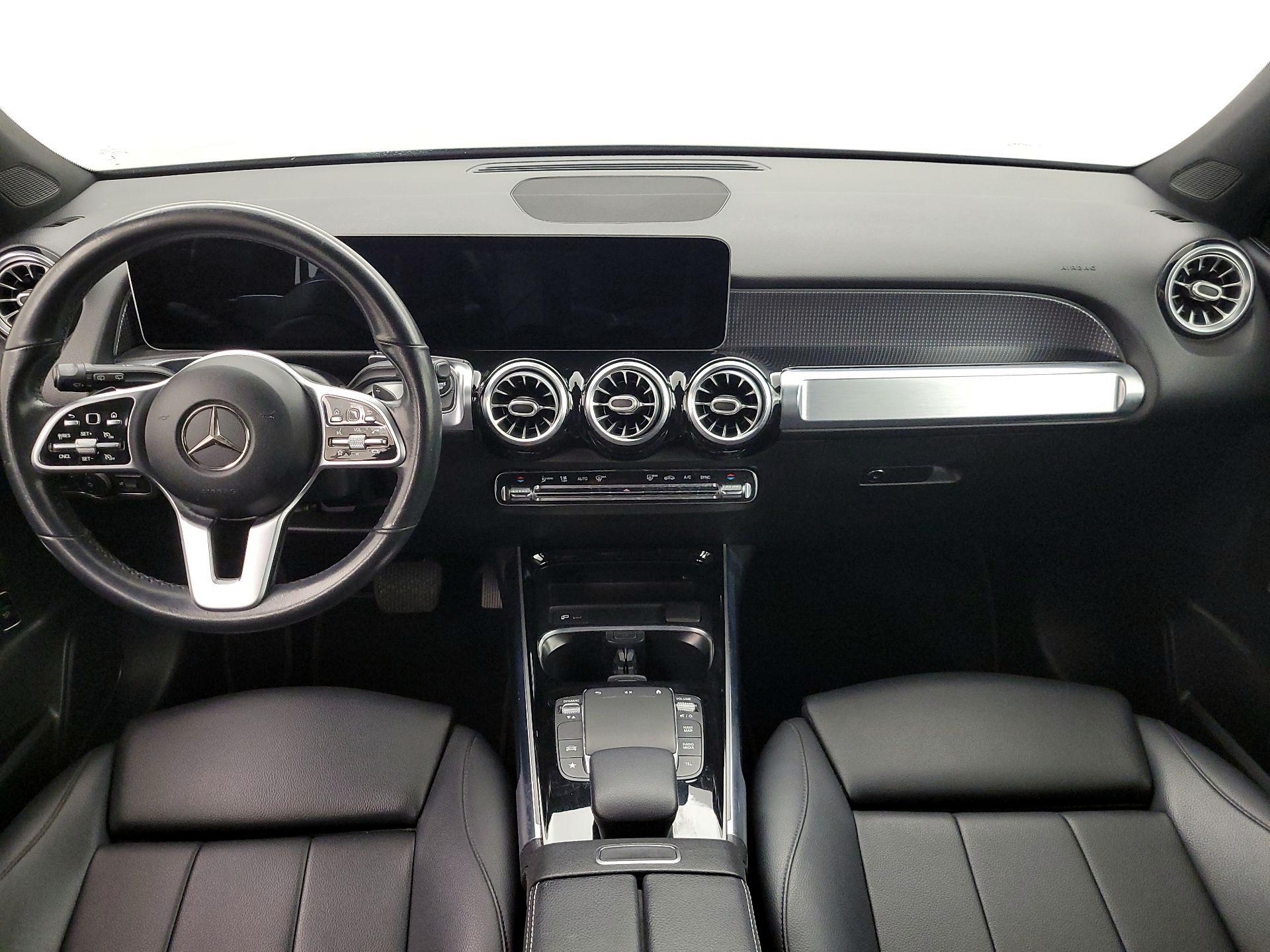 Thumbnail: 2021 Mercedes-Benz GLB - 9