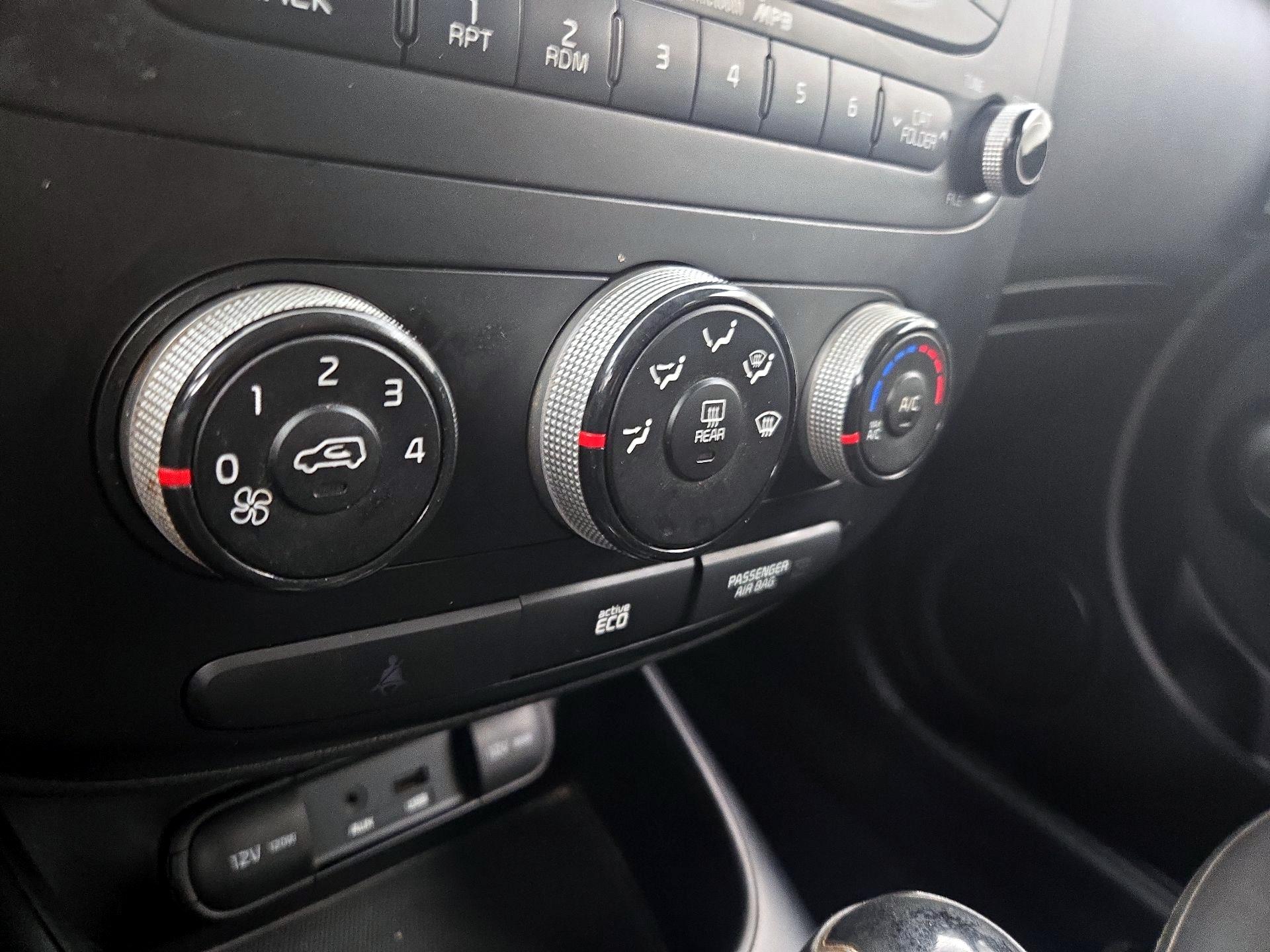 Thumbnail: 2014 Kia Soul - 15