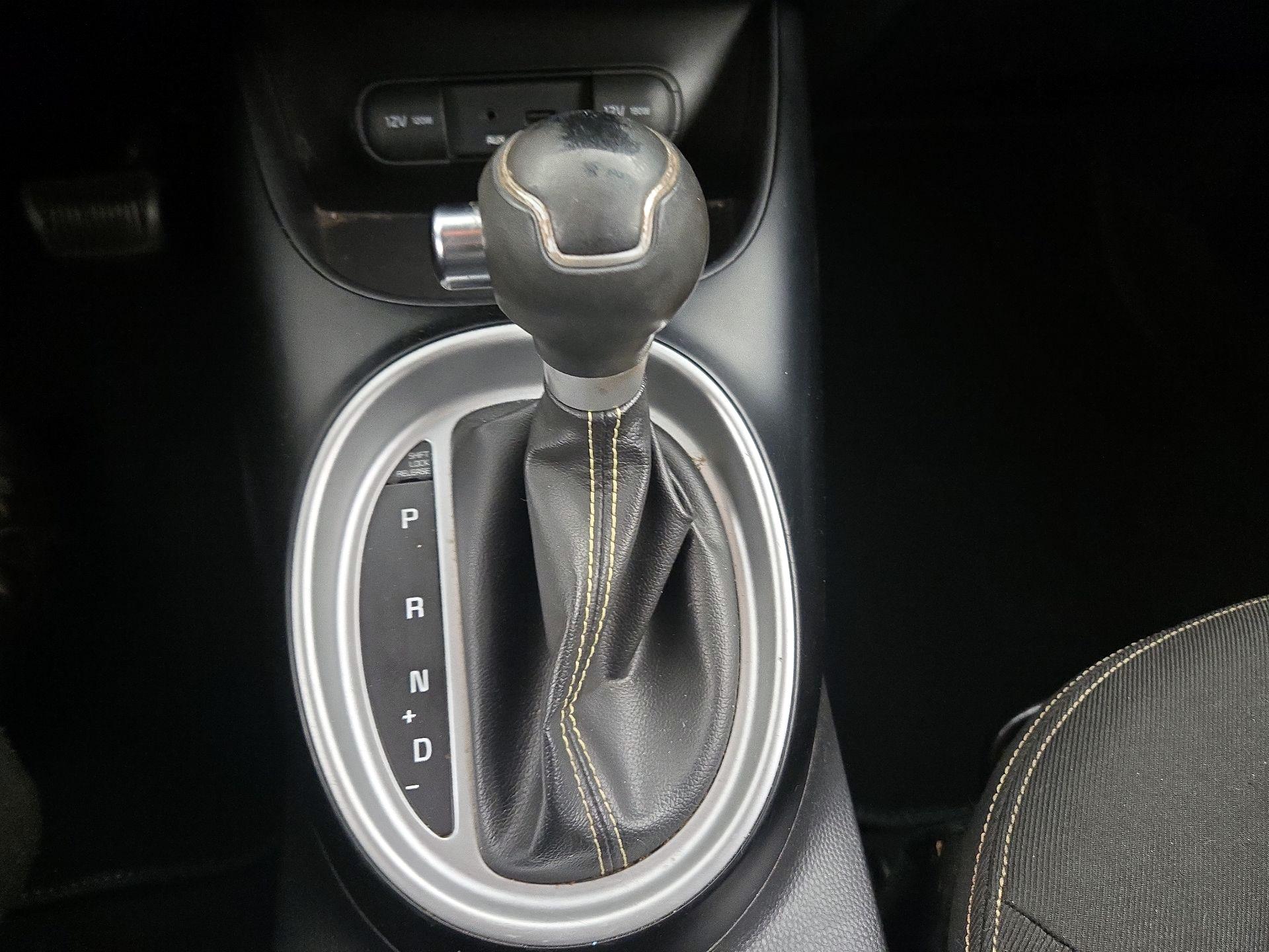 Thumbnail: 2014 Kia Soul - 16