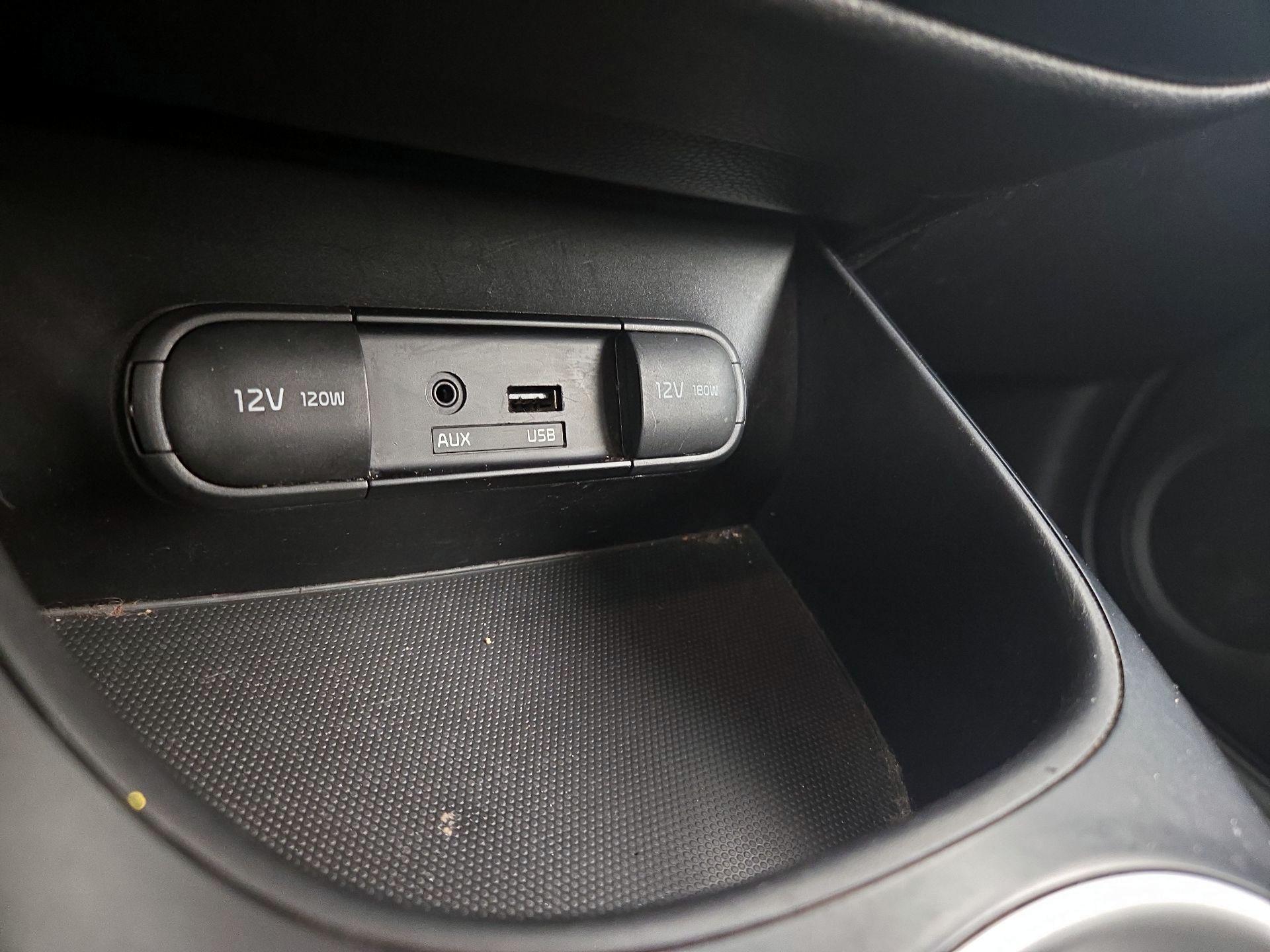 Thumbnail: 2014 Kia Soul - 17