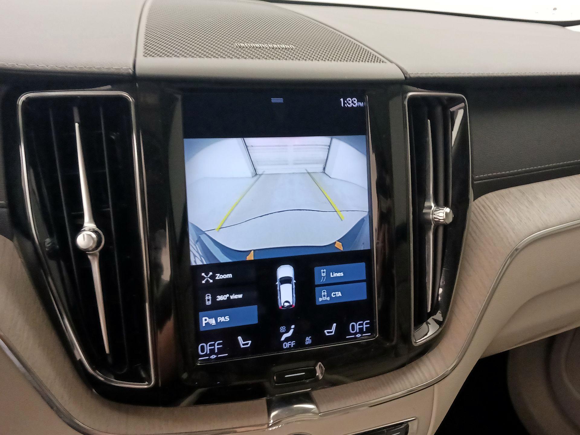 Thumbnail: 2021 Volvo XC60 - 15