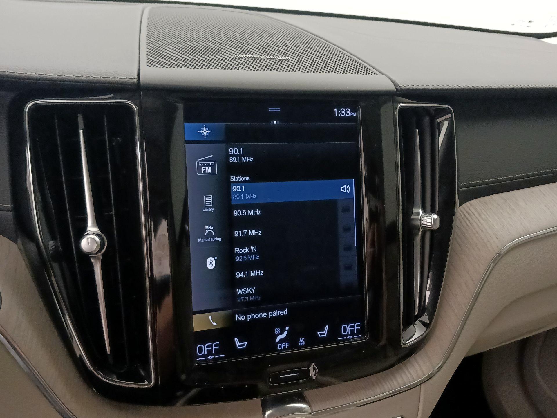 Thumbnail: 2021 Volvo XC60 - 16