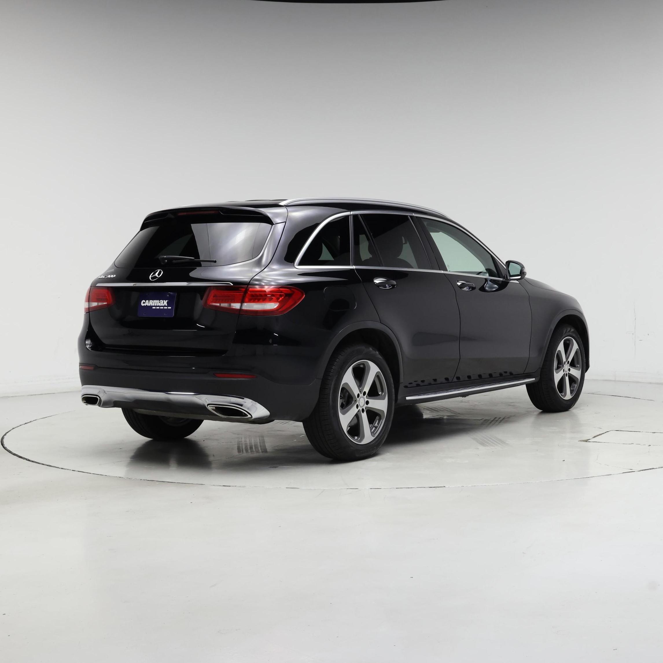 Thumbnail: 2017 Mercedes-Benz GLC - 8