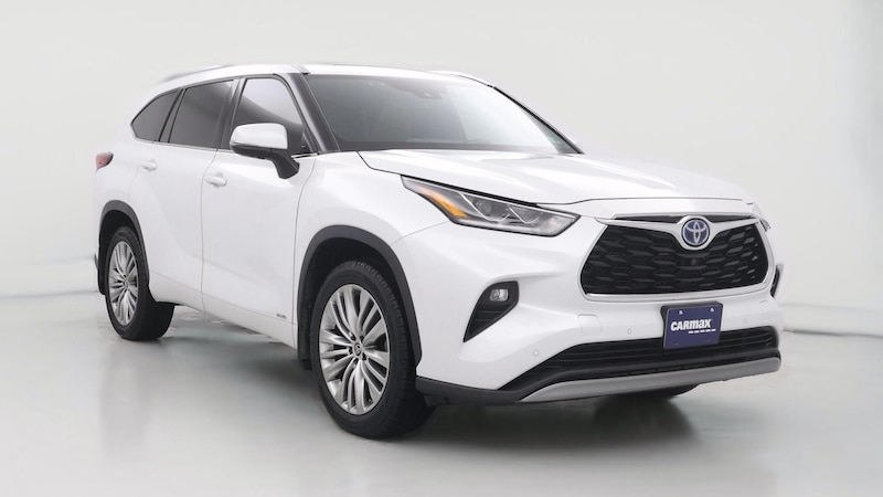2022 Toyota Highlander Platinum Hero Image