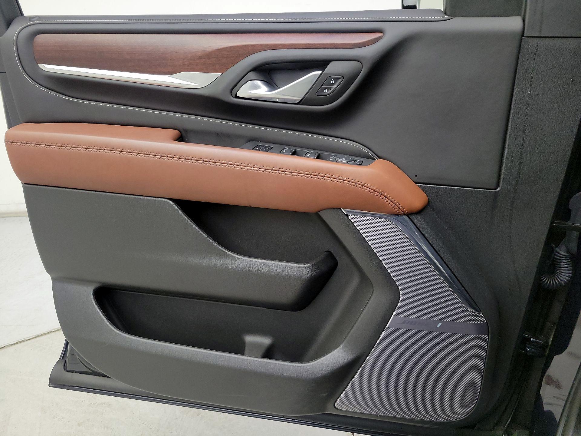 Thumbnail: 2024 GMC Yukon XL - 12