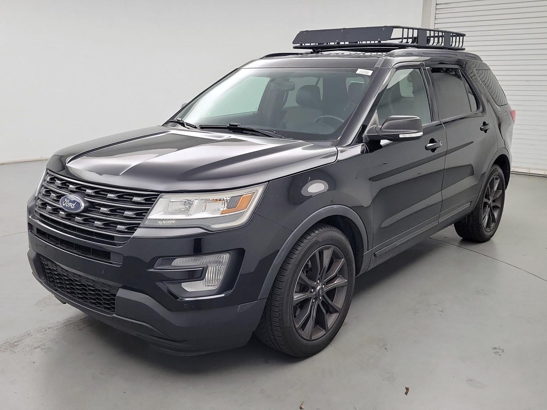 Thumbnail: 2017 Ford Explorer - 3