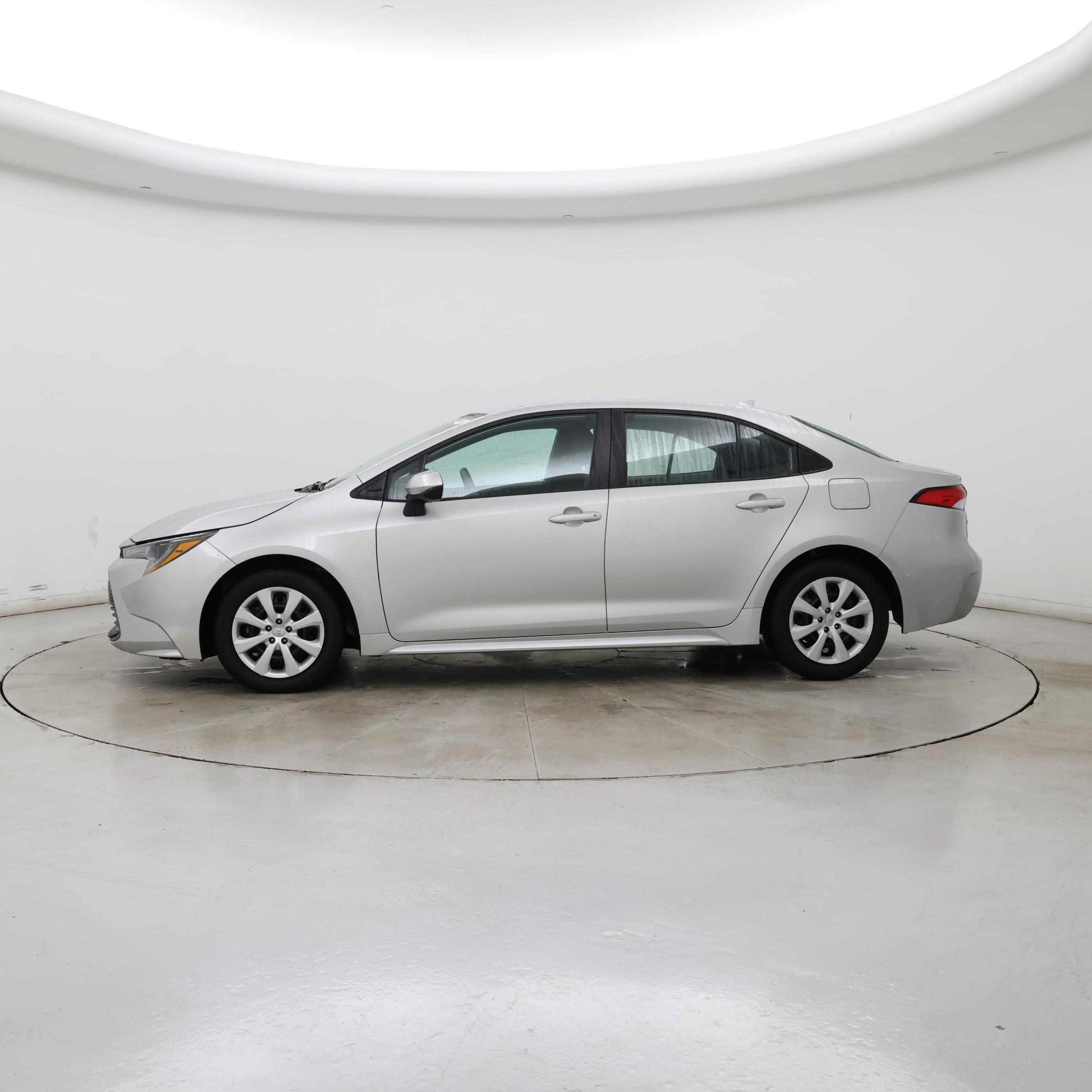 Thumbnail: 2024 Toyota Corolla - 3