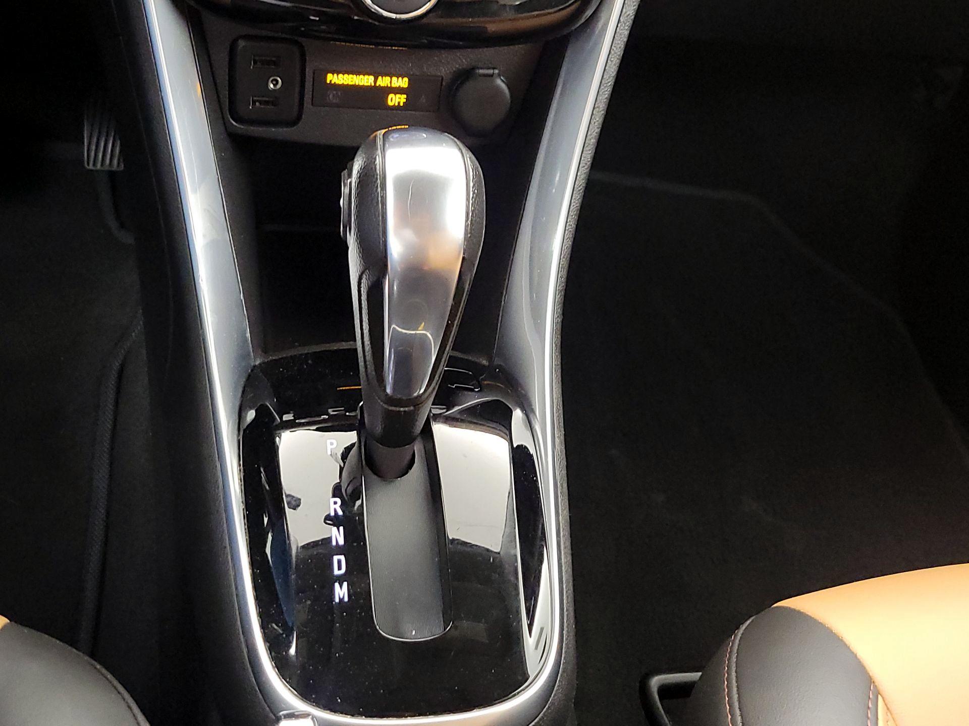 Thumbnail: 2020 Chevrolet Trax - 17