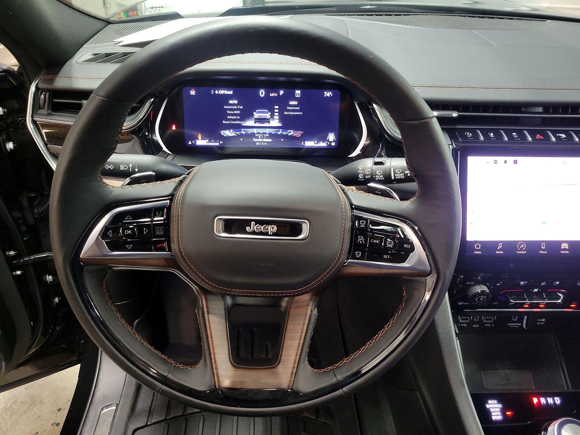 Thumbnail: 2024 Jeep Grand Cherokee L - 10