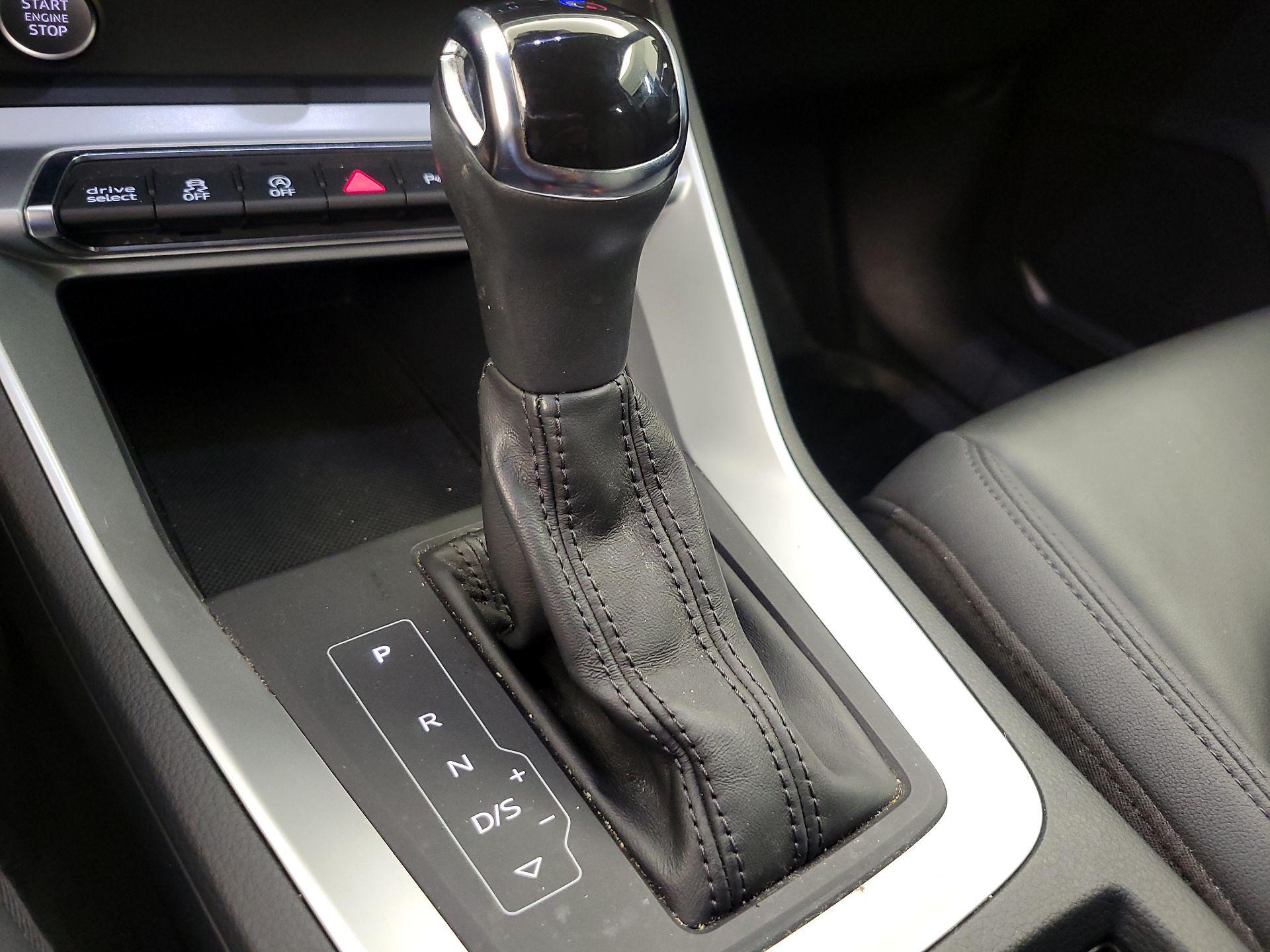 Thumbnail: 2020 Audi Q3 - 17