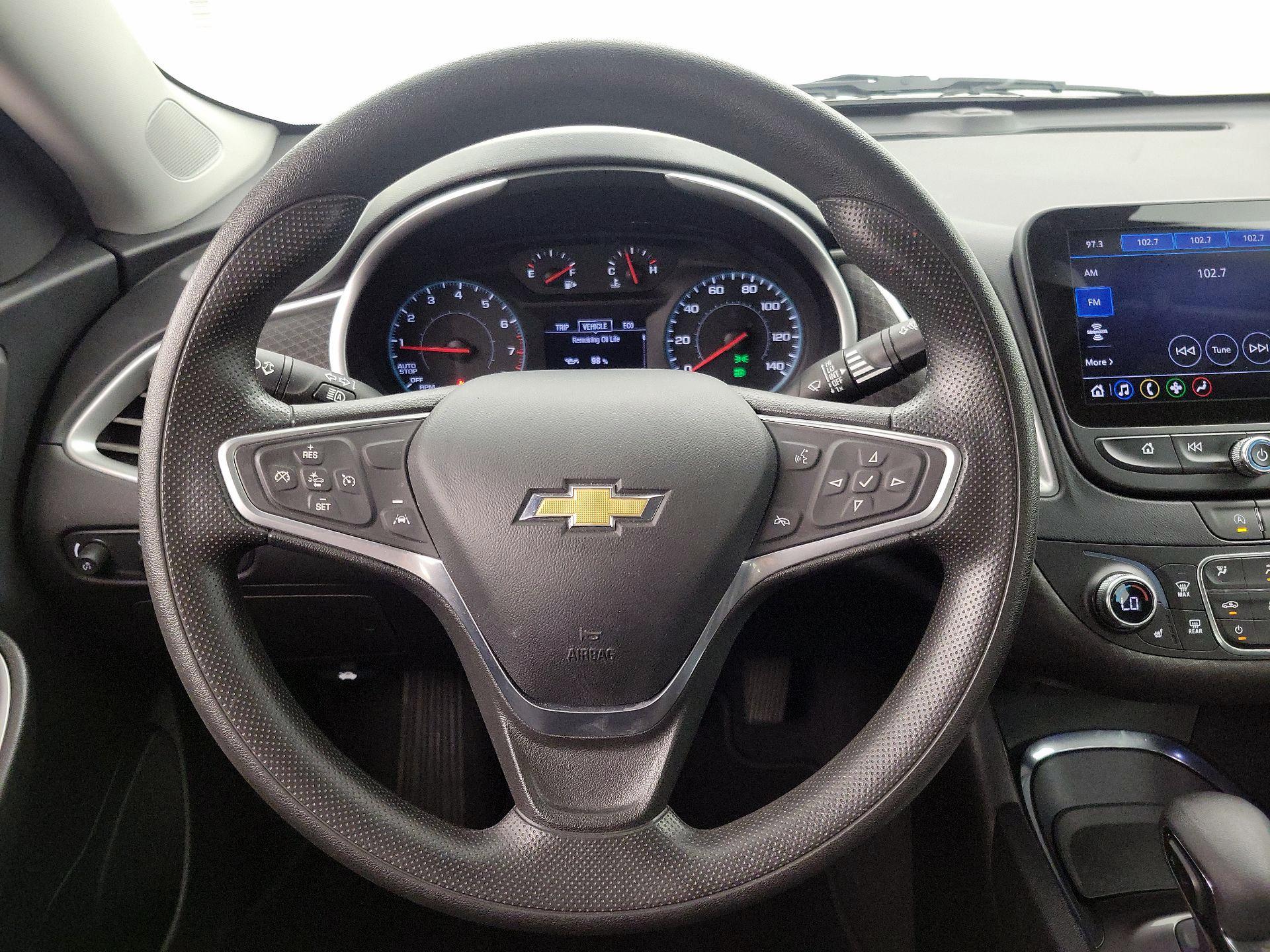 Thumbnail: 2023 Chevrolet Malibu - 10
