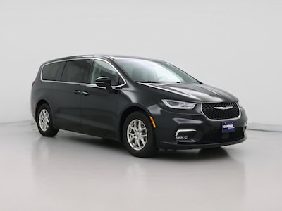 2023 Chrysler Pacifica Touring L -
                  Sterling, VA