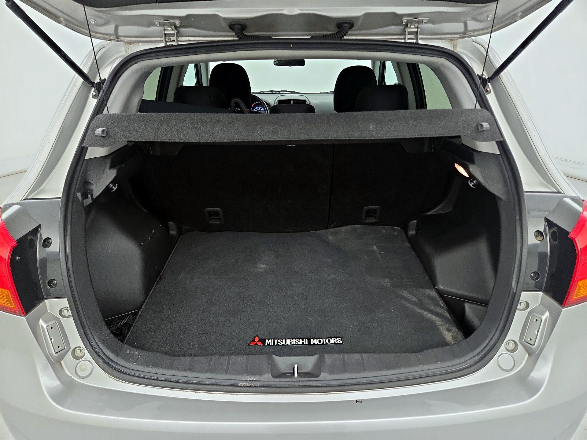 Thumbnail: 2015 Mitsubishi Outlander Sport - 19