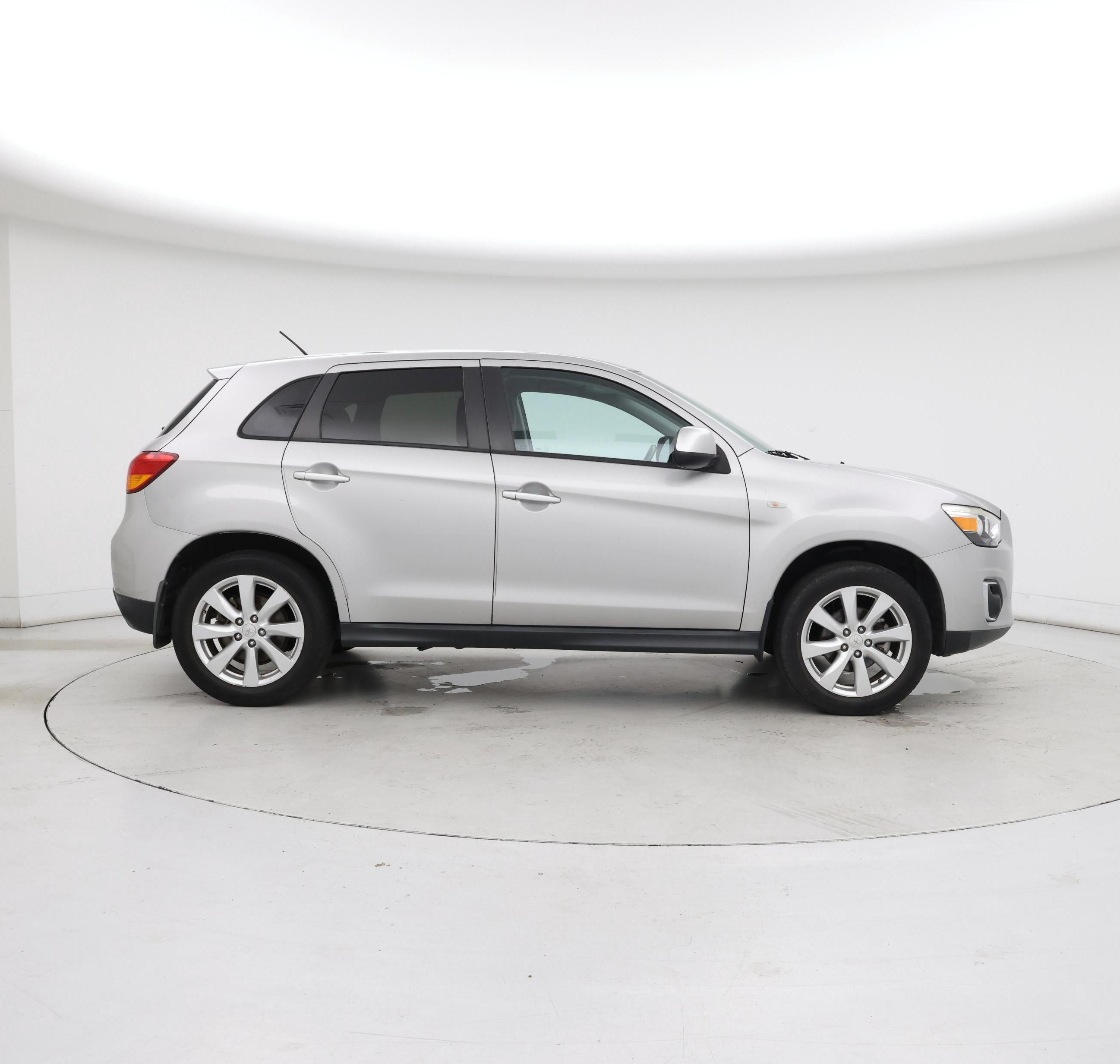 Thumbnail: 2015 Mitsubishi Outlander Sport - 7