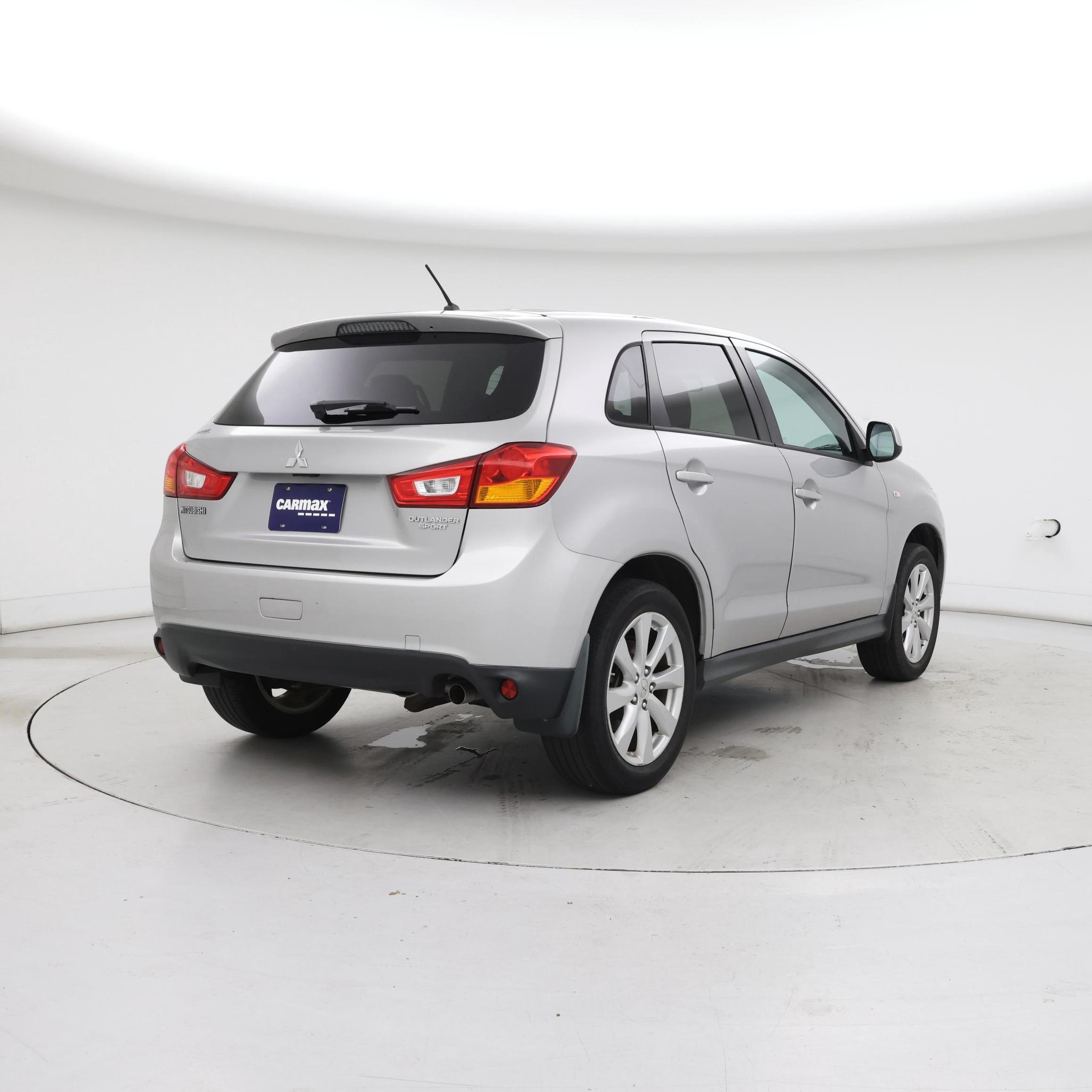 Thumbnail: 2015 Mitsubishi Outlander Sport - 8