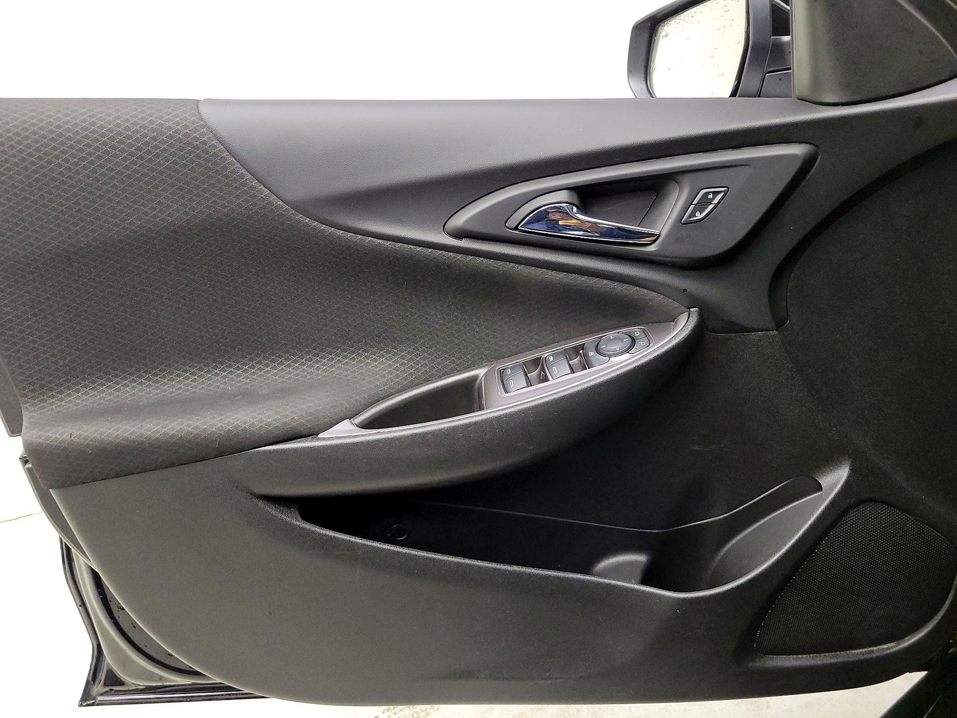 Thumbnail: 2023 Chevrolet Malibu - 12