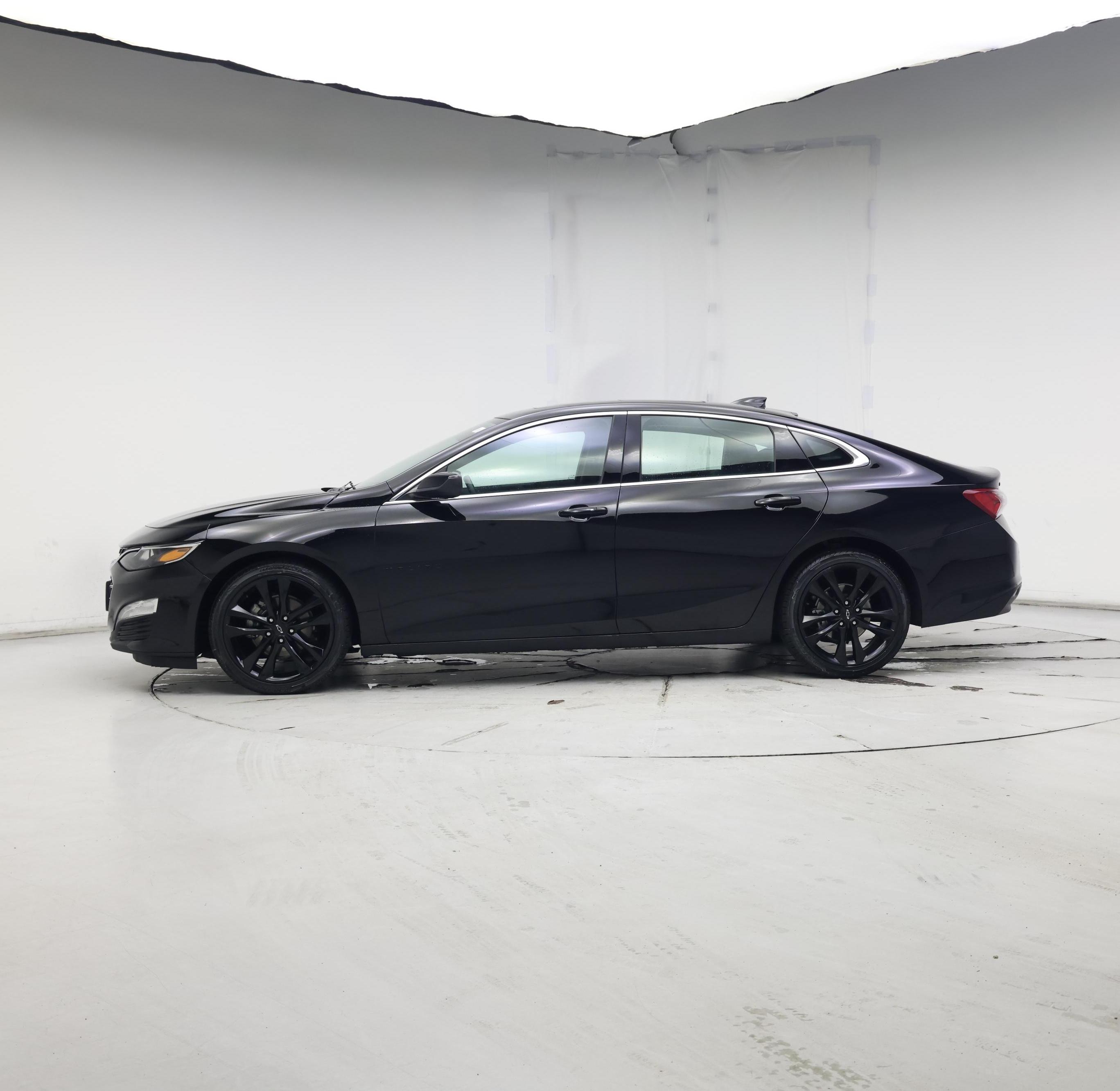 Thumbnail: 2023 Chevrolet Malibu - 3