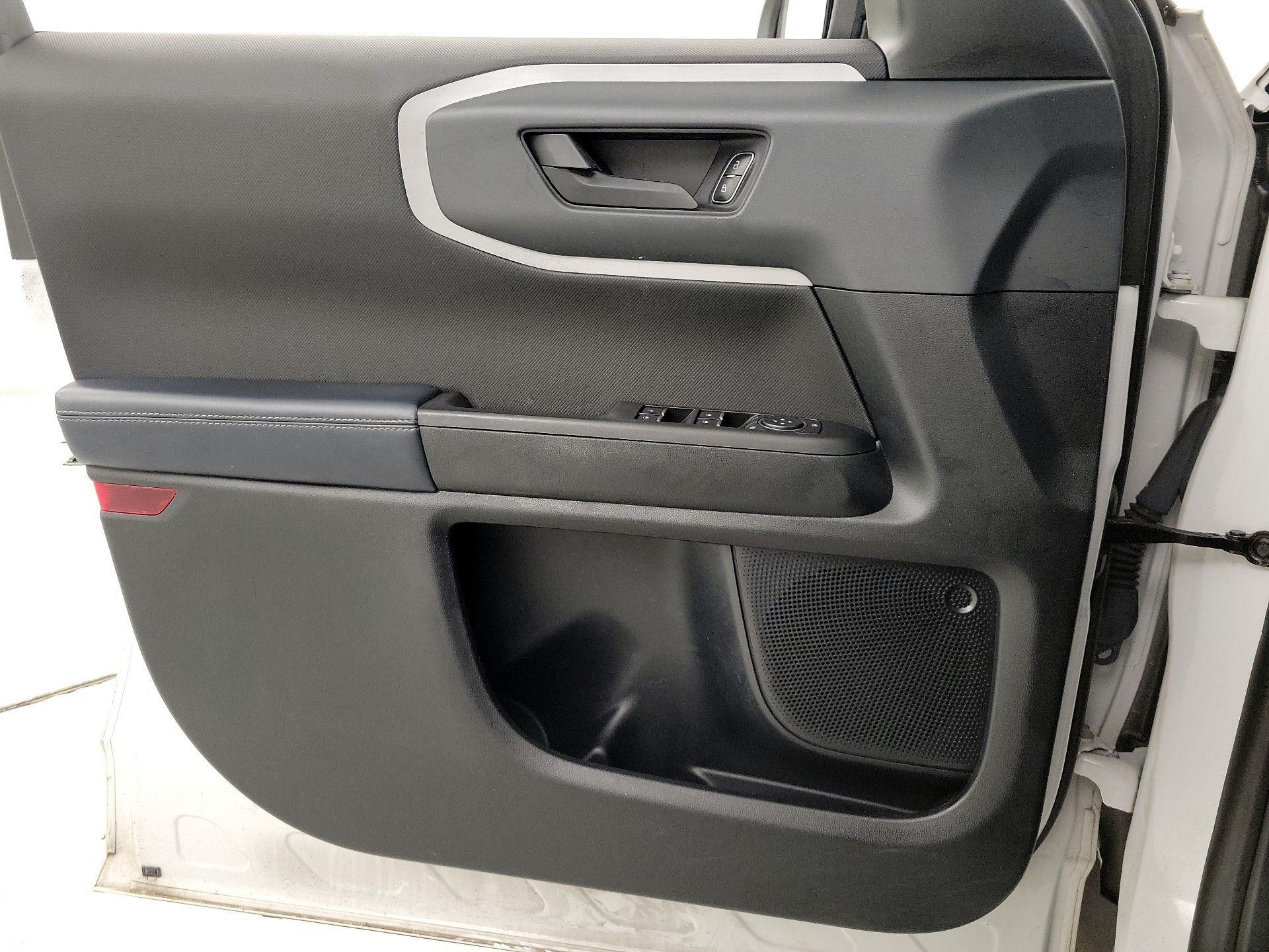 Thumbnail: 2021 Ford Bronco Sport - 12