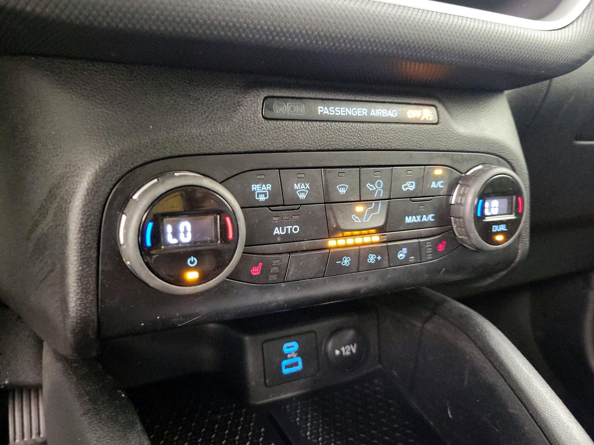 Thumbnail: 2021 Ford Bronco Sport - 16