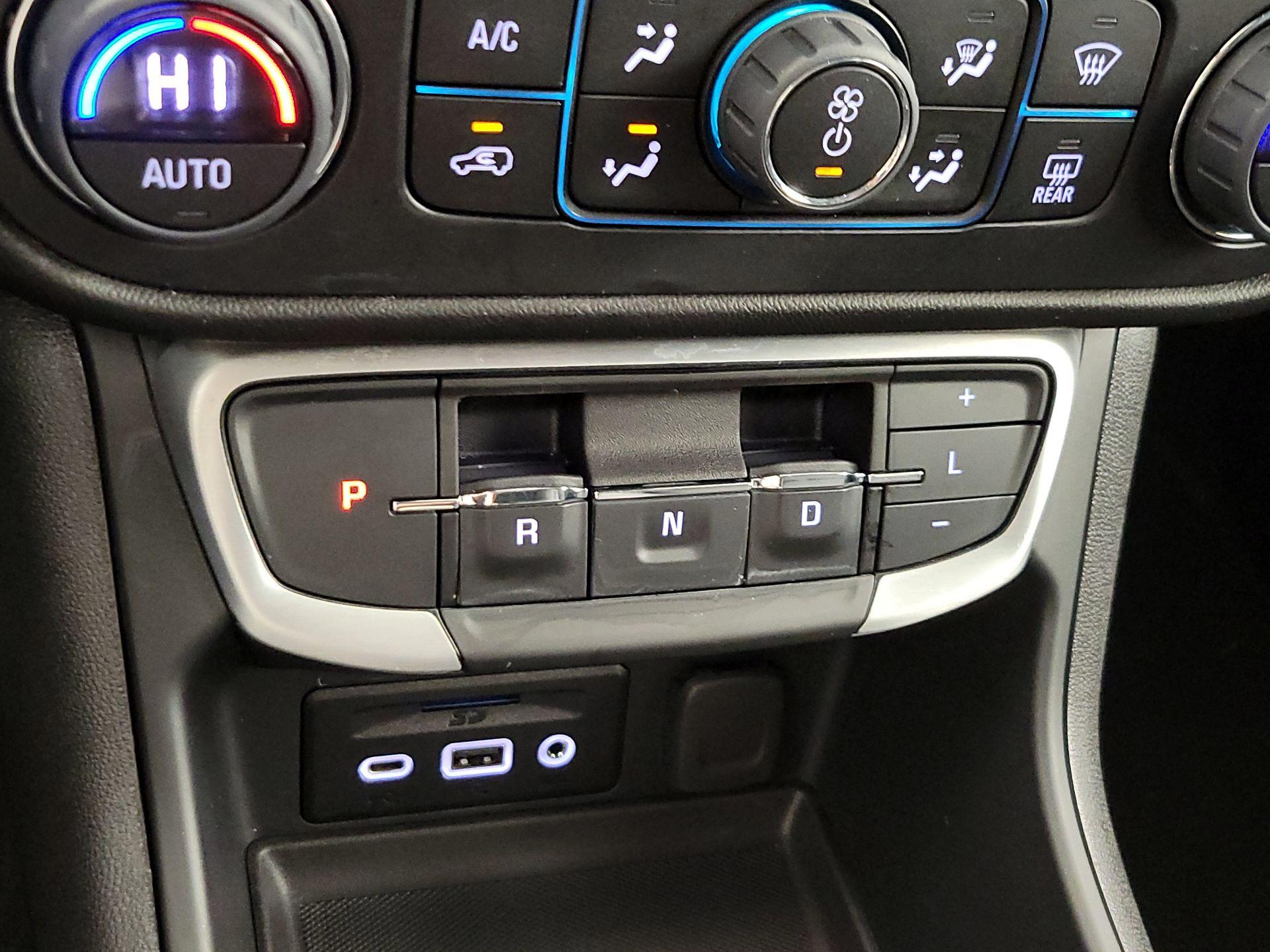 Thumbnail: 2024 GMC Terrain - 17