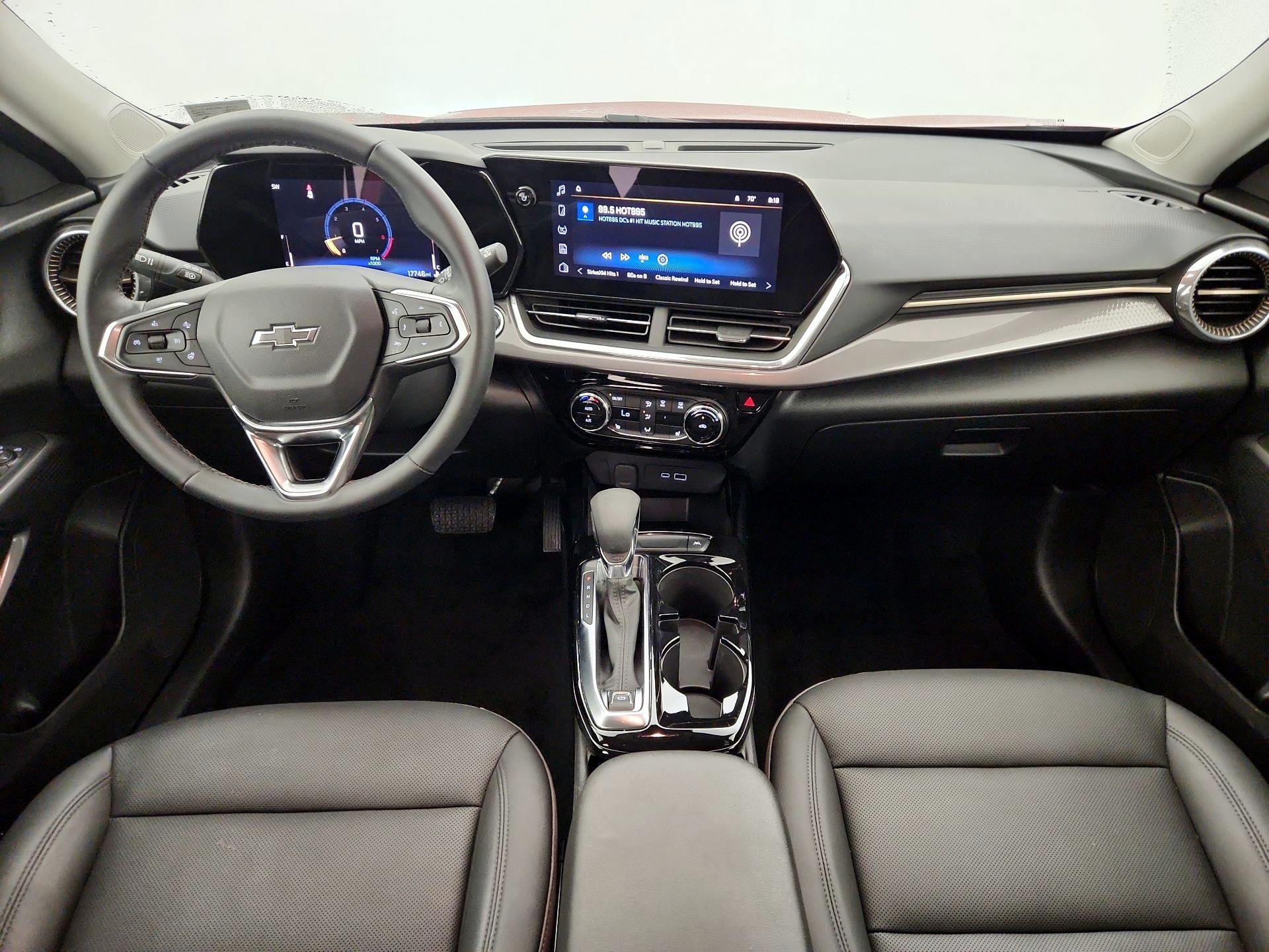 Thumbnail: 2024 Chevrolet Trax - 9