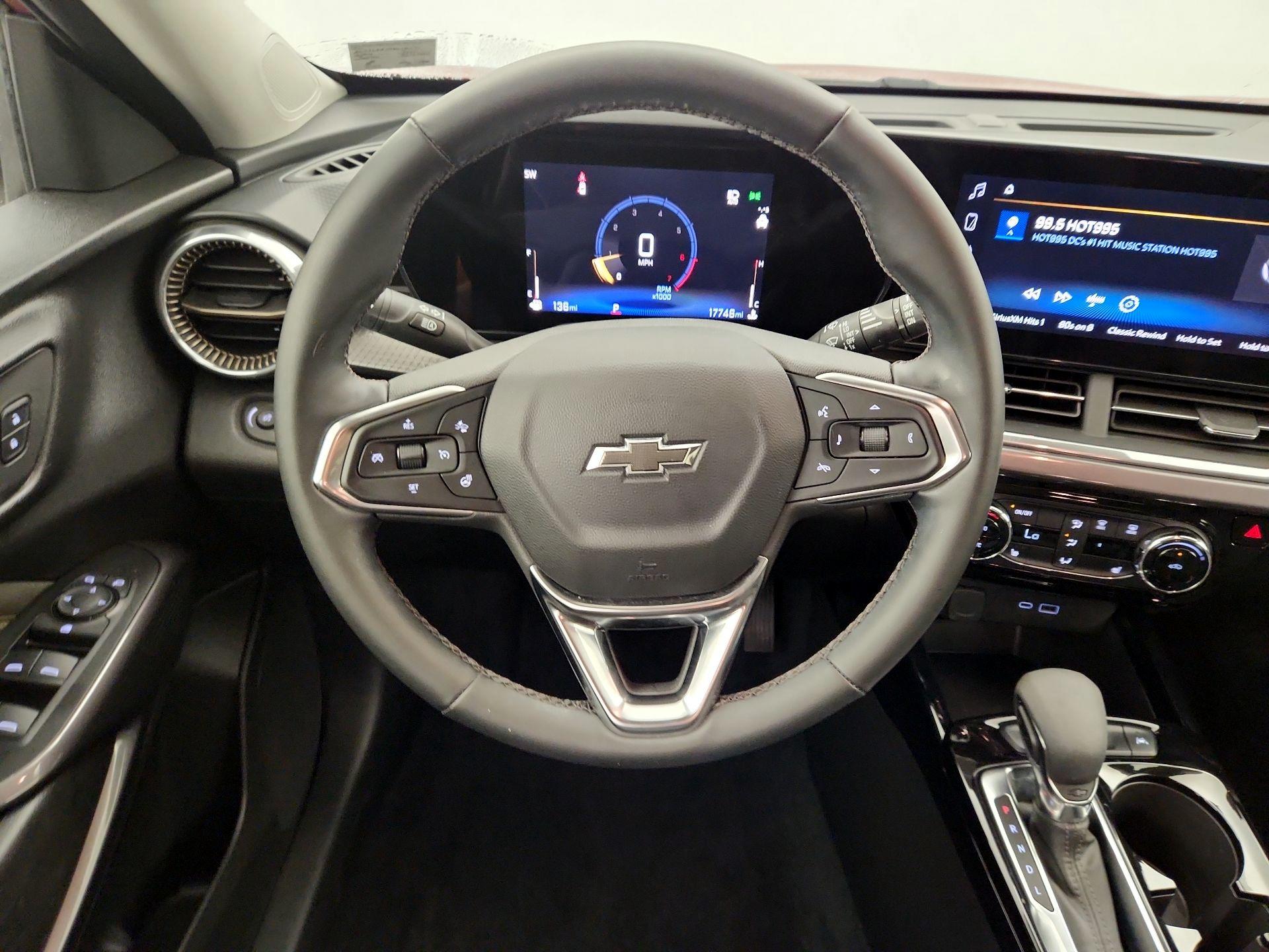 Thumbnail: 2024 Chevrolet Trax - 10