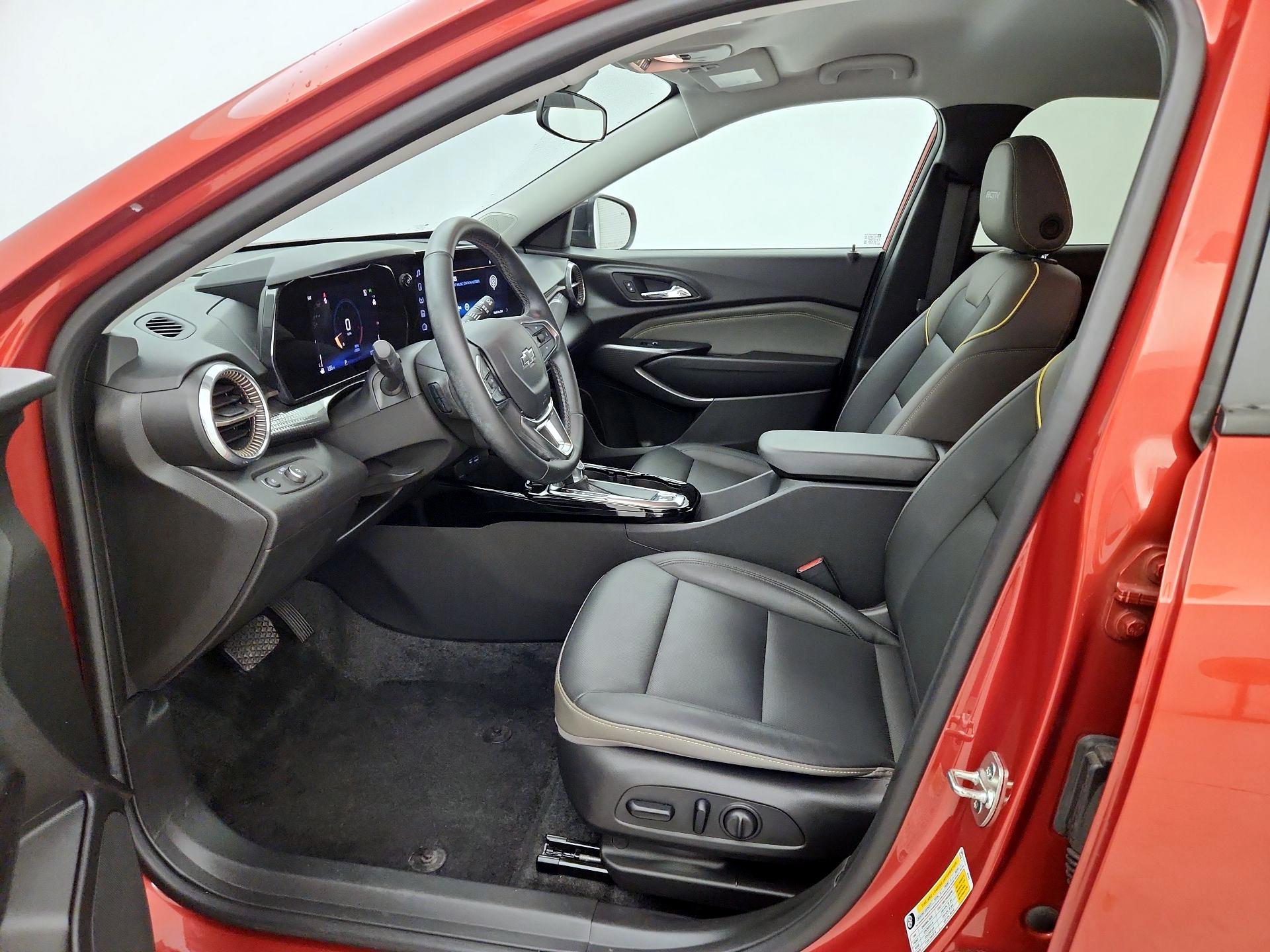 Thumbnail: 2024 Chevrolet Trax - 11