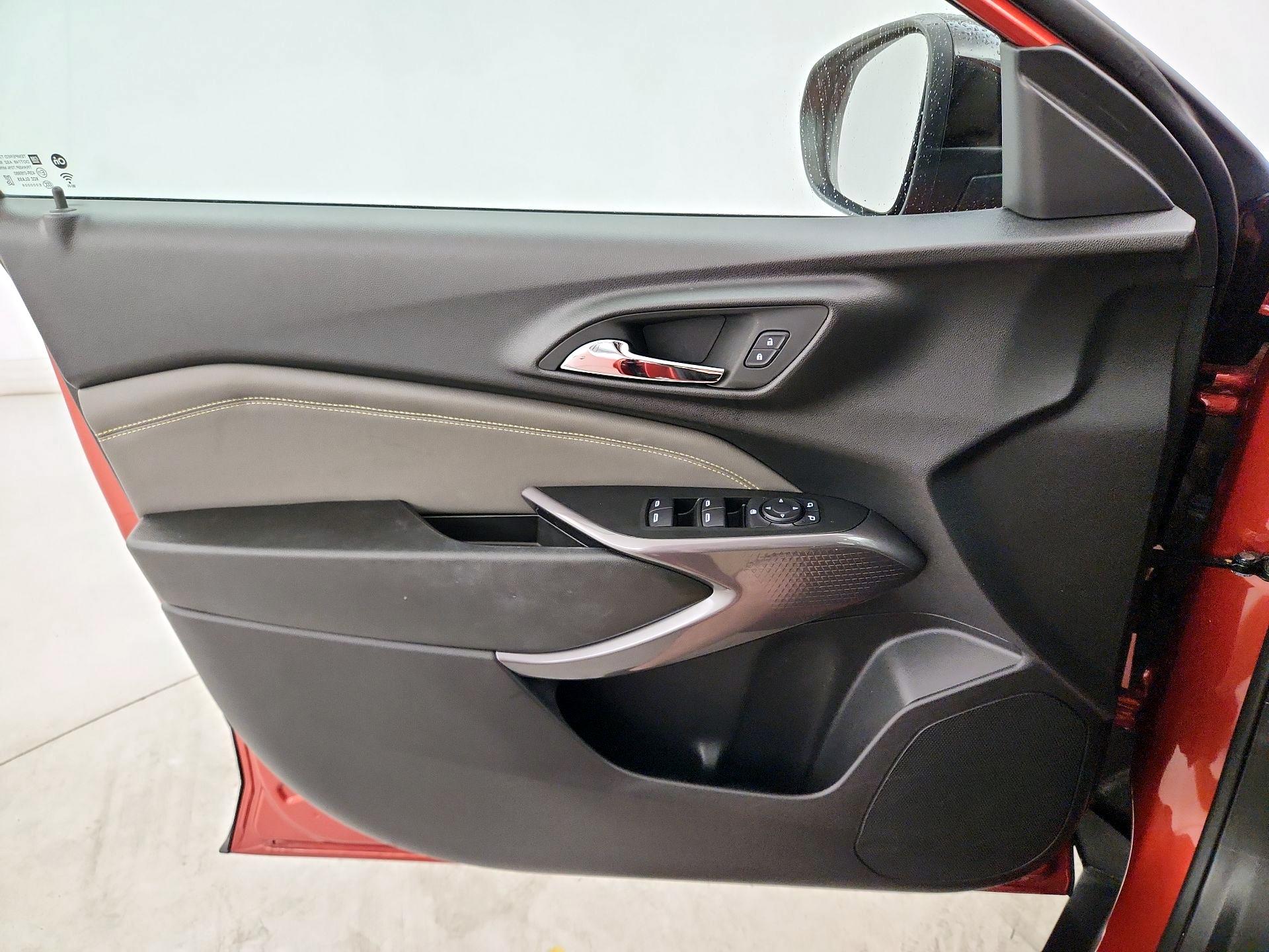 Thumbnail: 2024 Chevrolet Trax - 12