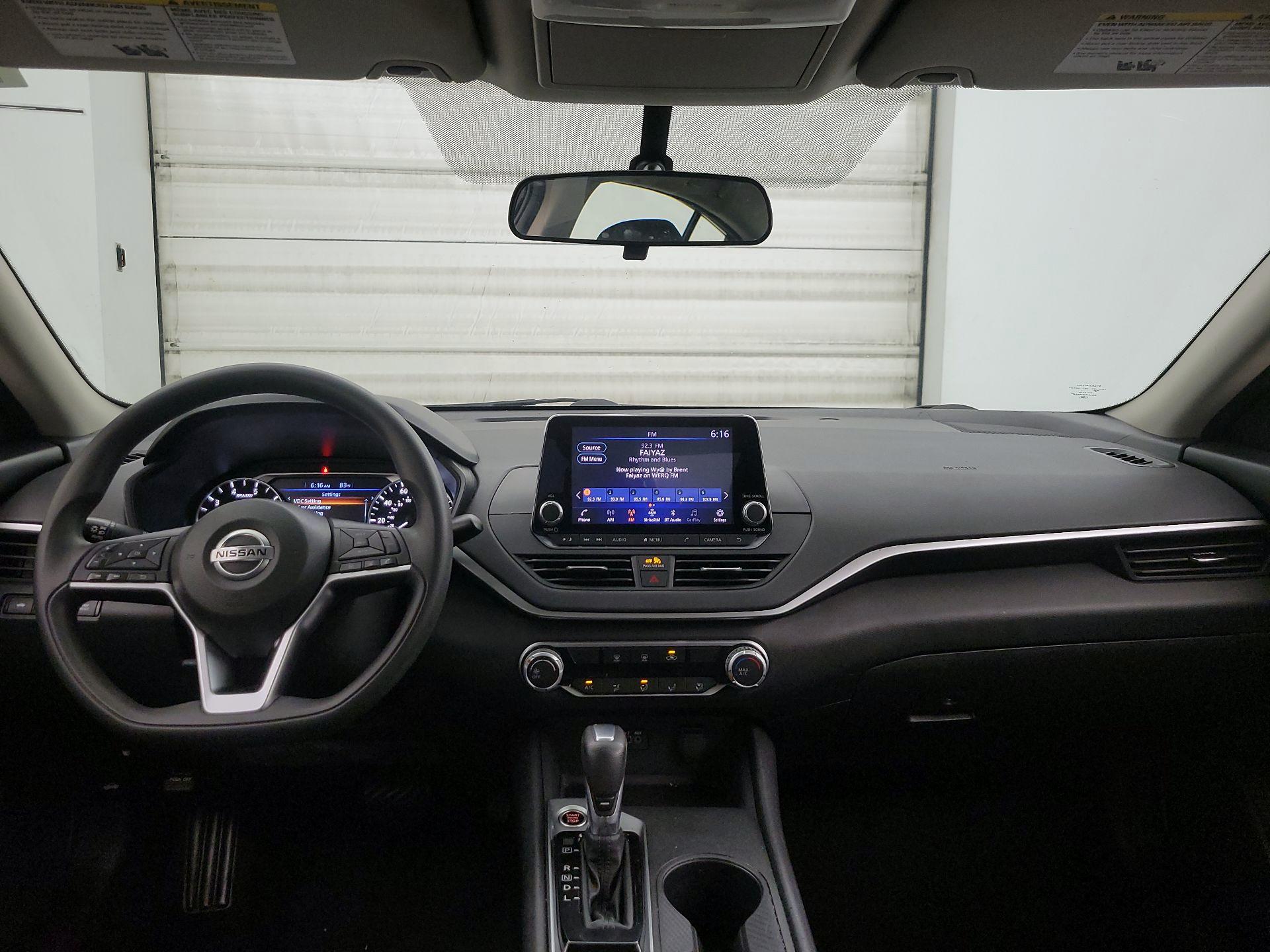 Thumbnail: 2020 Nissan Altima - 9