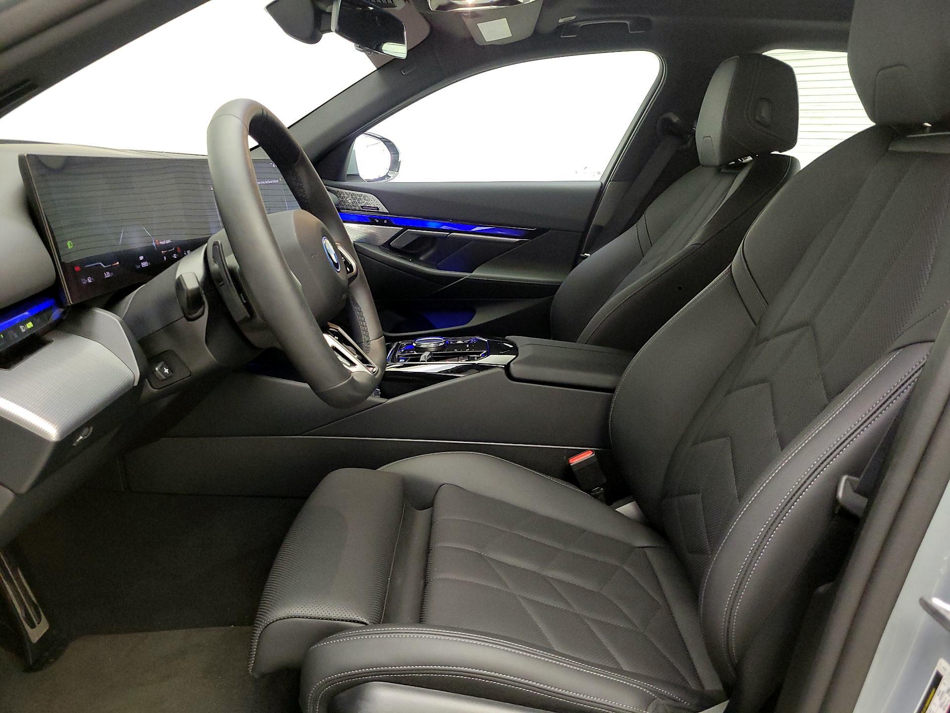 Thumbnail: 2024 BMW i5 - 11