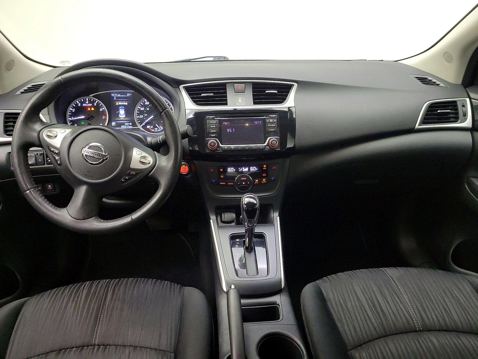 Thumbnail: 2018 Nissan Sentra - 9