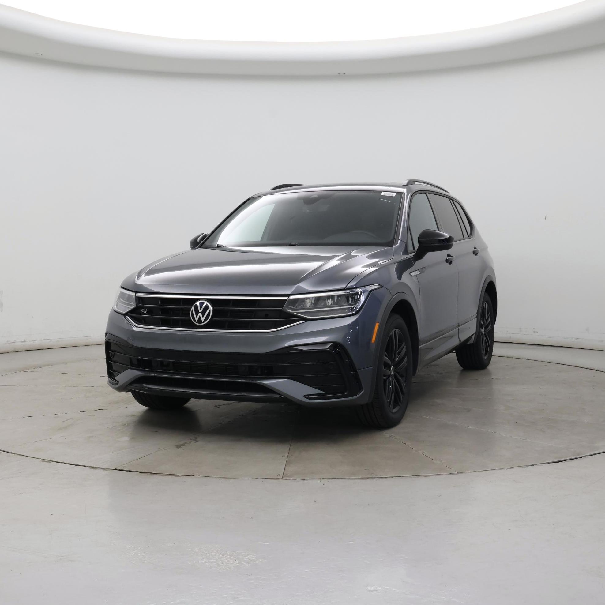Thumbnail: 2022 Volkswagen Tiguan - 4