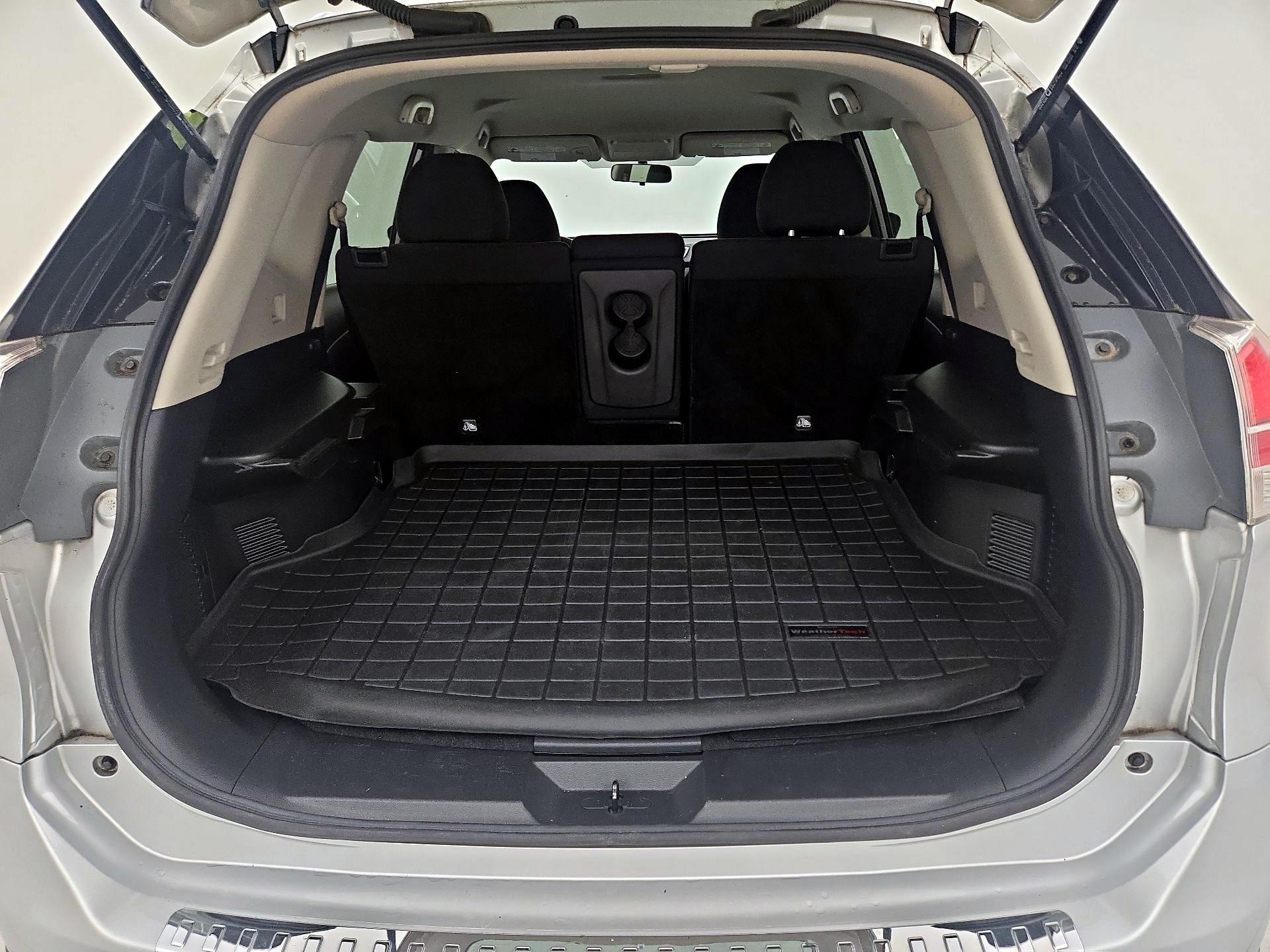 Thumbnail: 2015 Nissan Rogue - 20