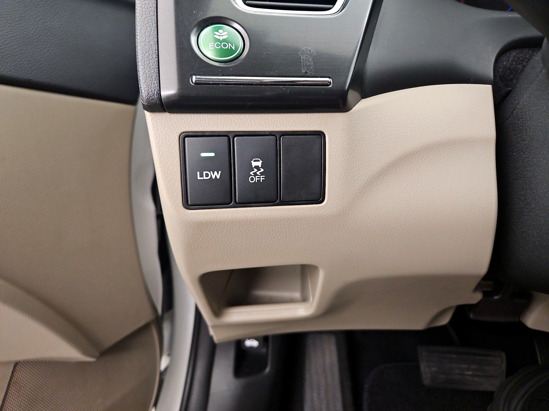 Thumbnail: 2015 Honda Civic - 13