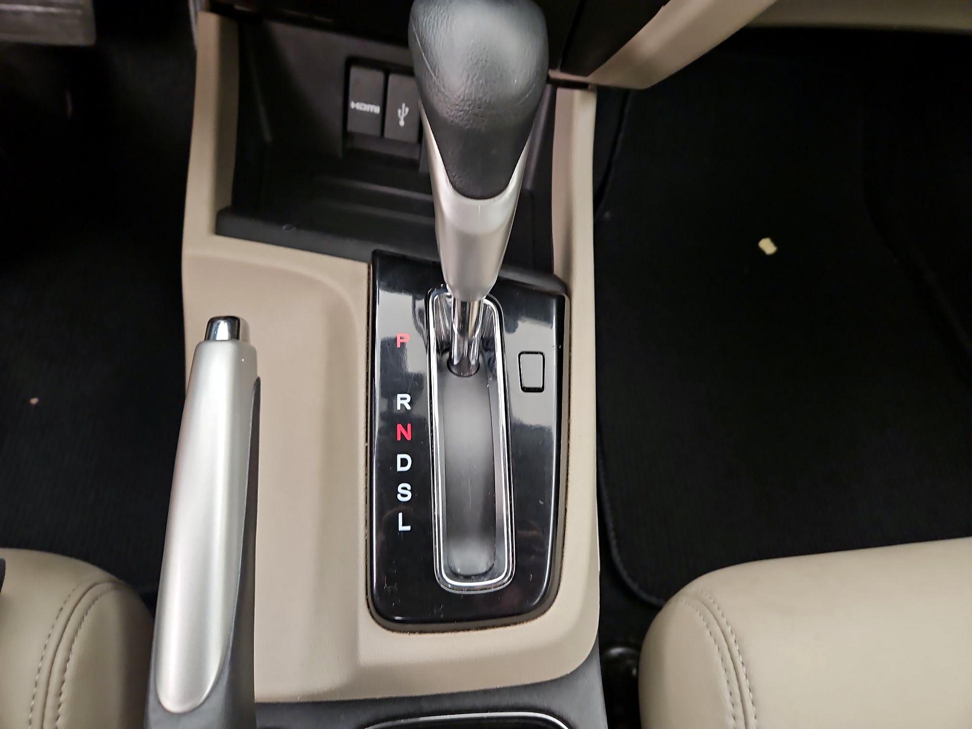 Thumbnail: 2015 Honda Civic - 17