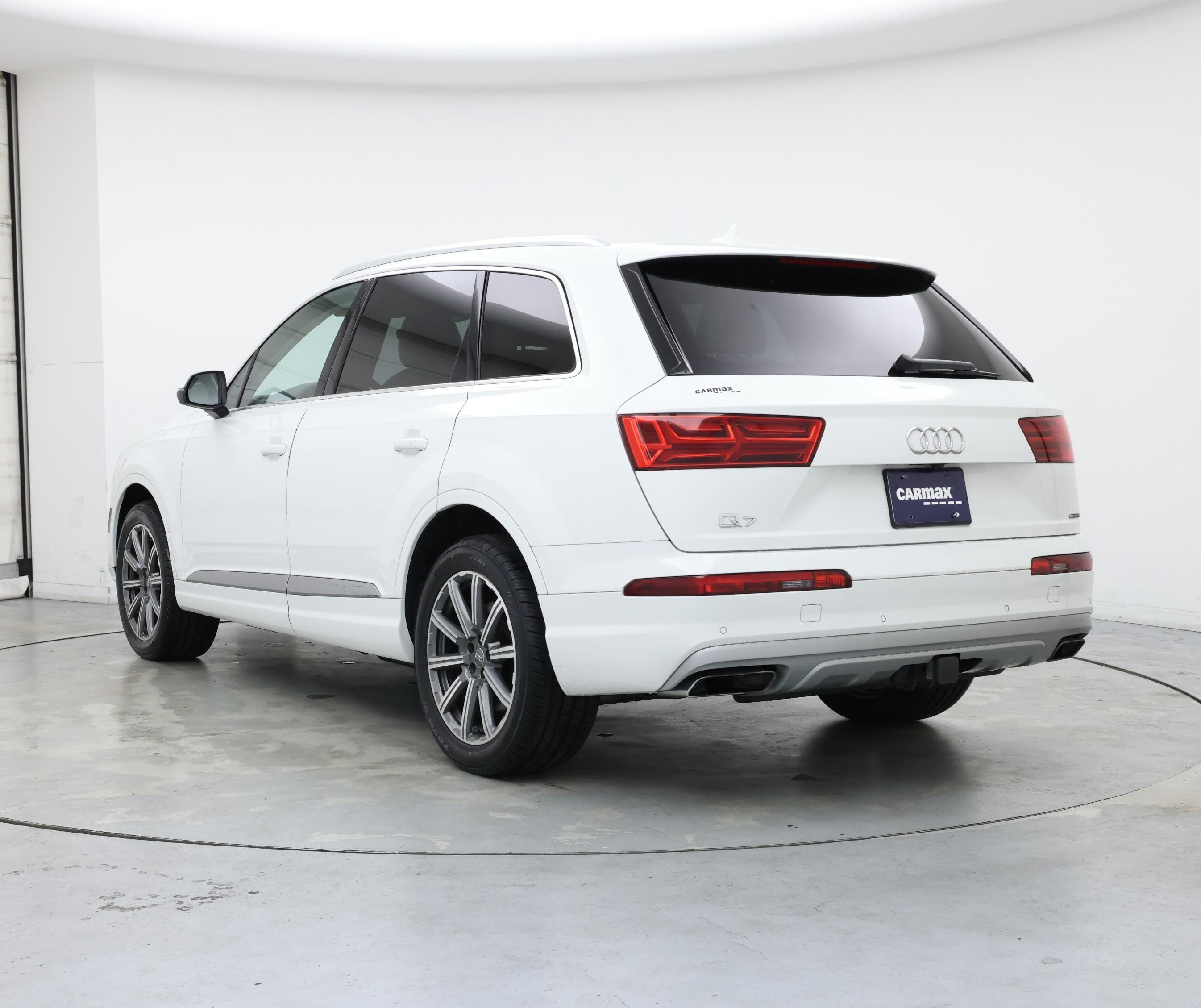 Thumbnail: 2019 Audi Q7 - 2