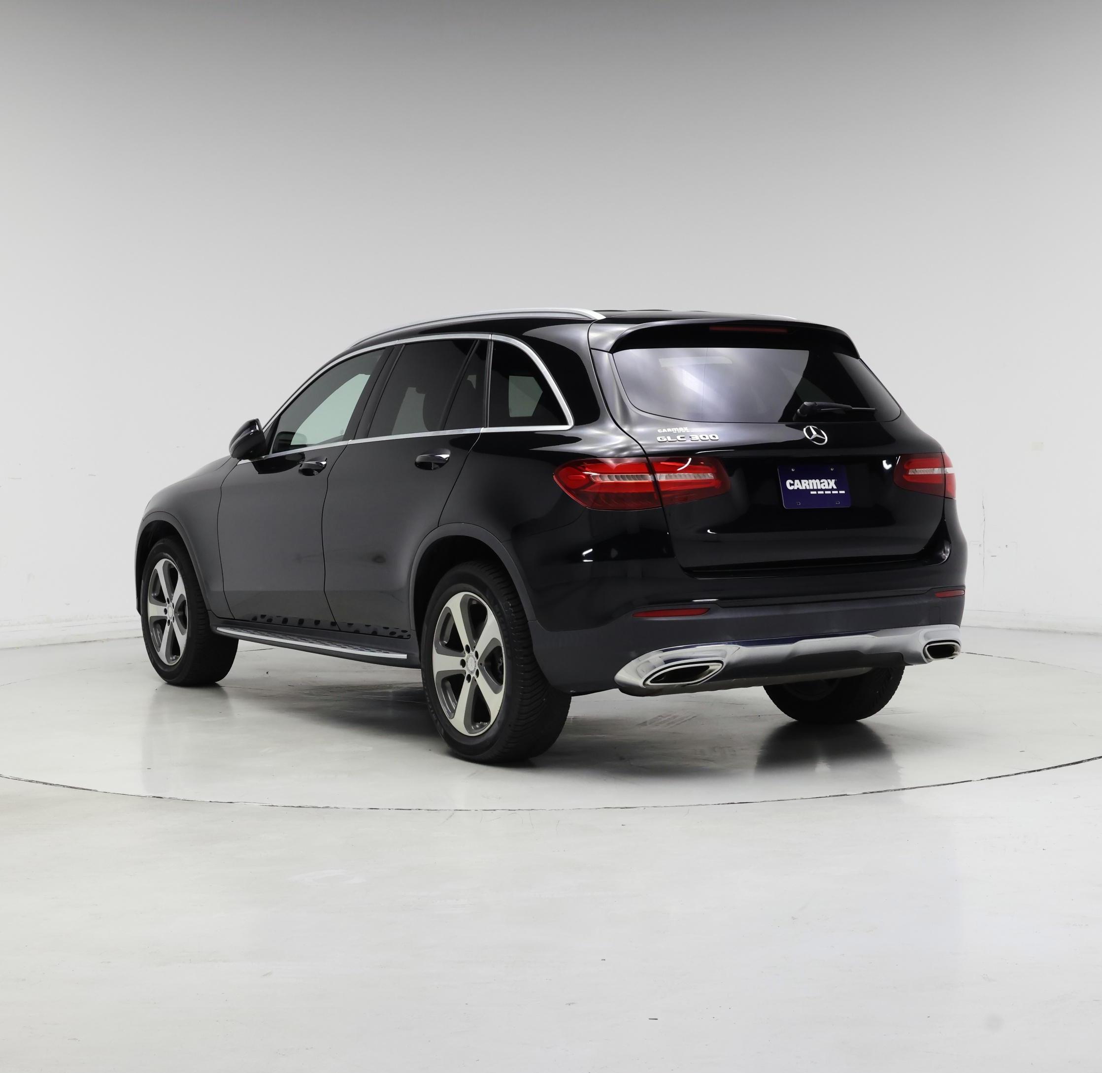 Thumbnail: 2017 Mercedes-Benz GLC - 2