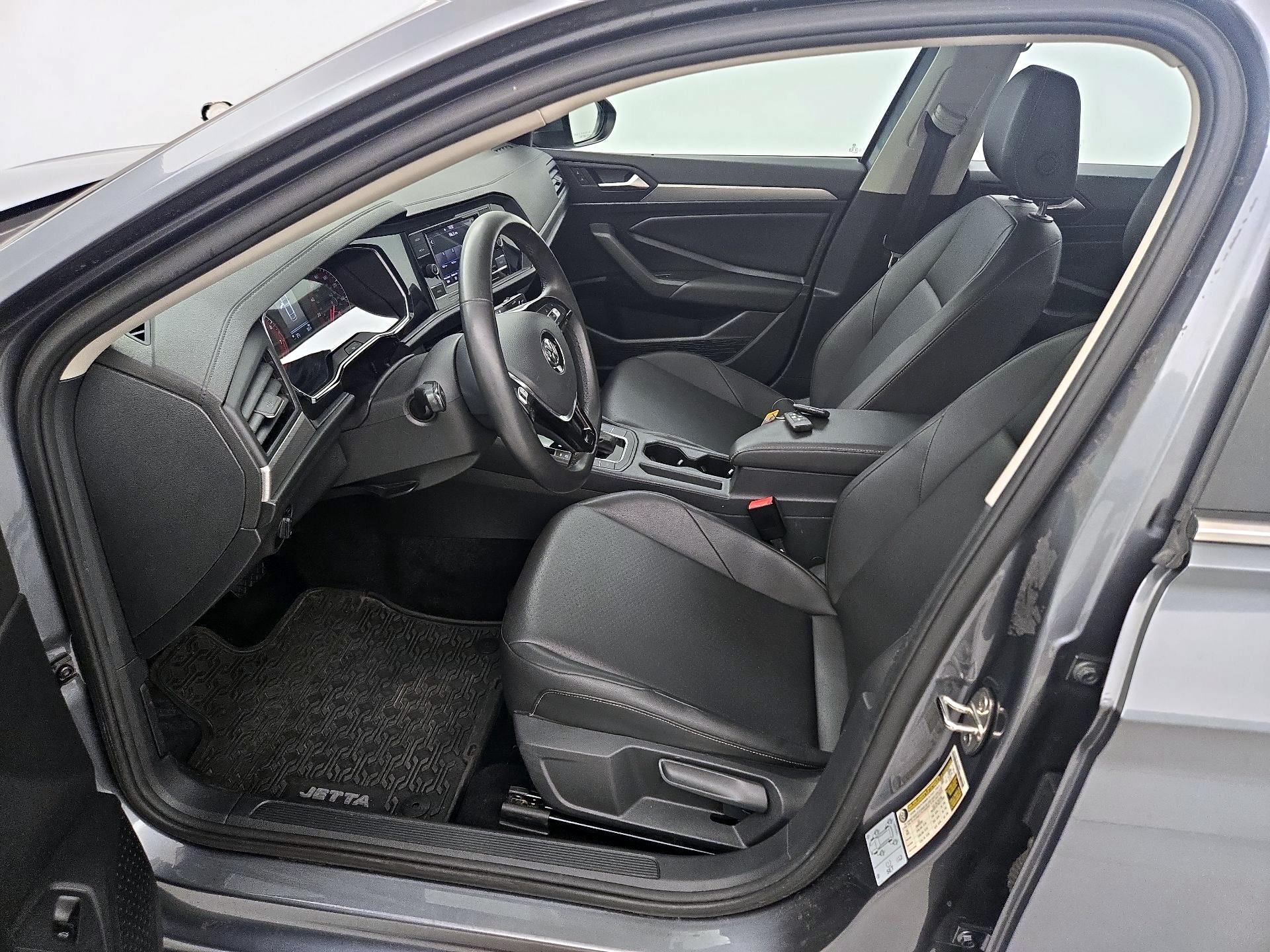 Thumbnail: 2020 Volkswagen Jetta - 11