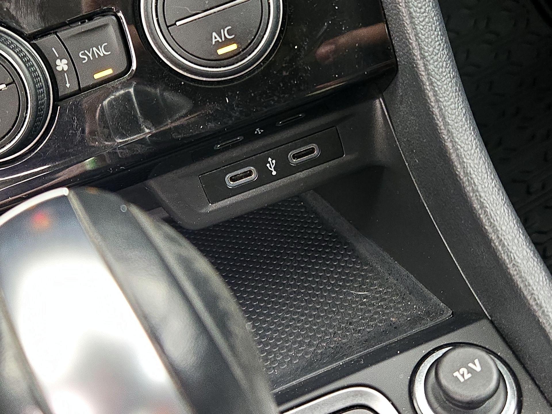 Thumbnail: 2020 Volkswagen Jetta - 18
