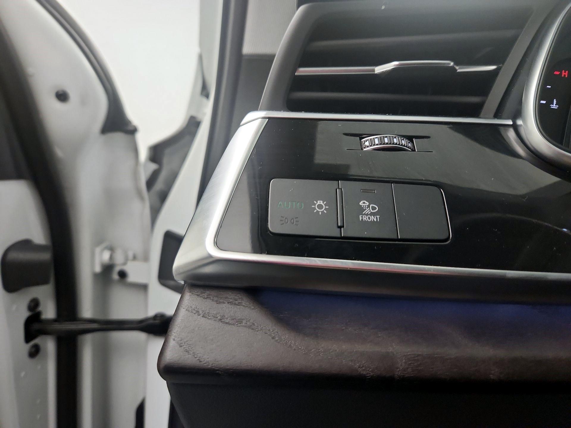 Thumbnail: 2021 Audi Q7 - 11