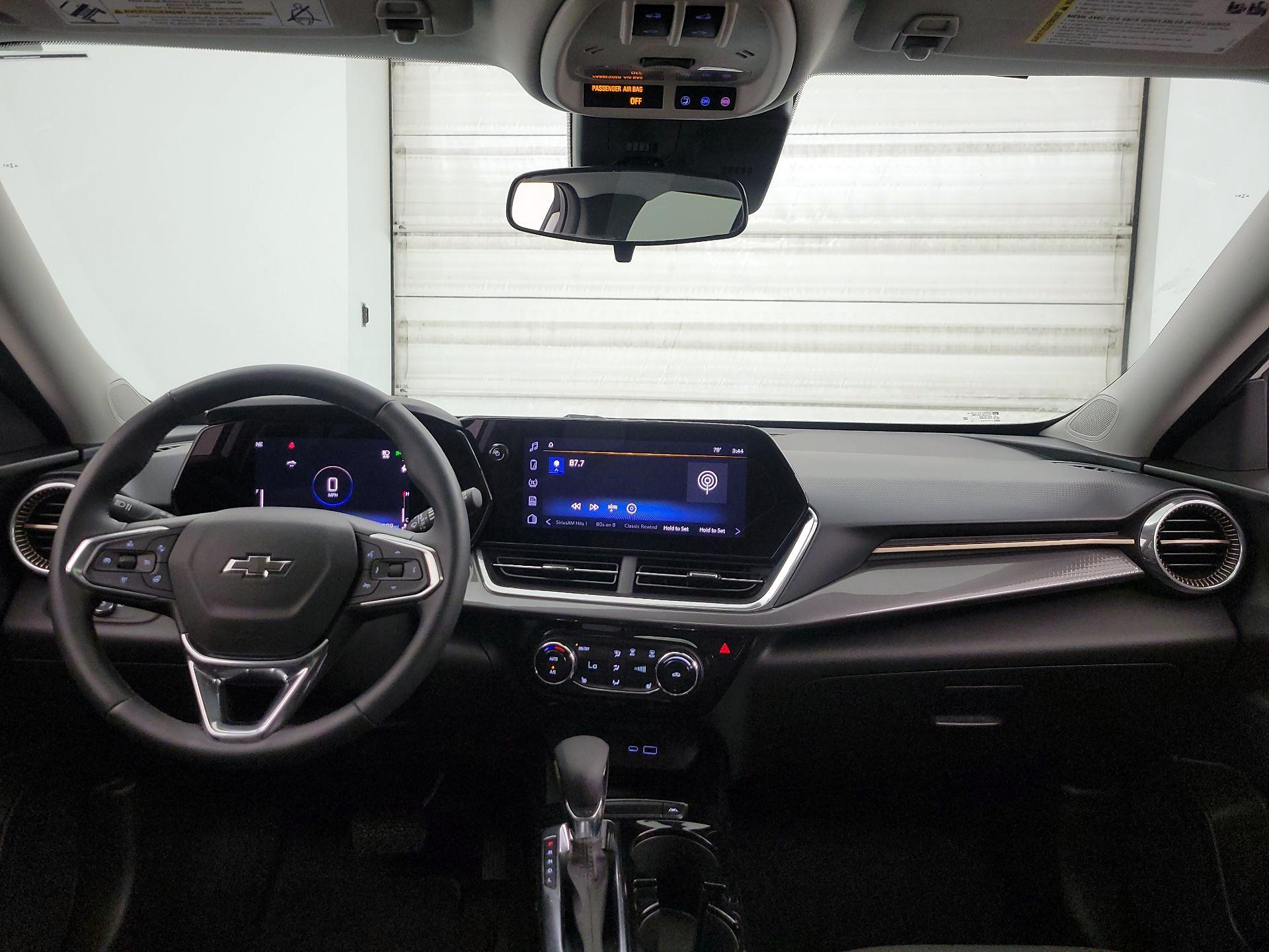 Thumbnail: 2024 Chevrolet Trax - 9