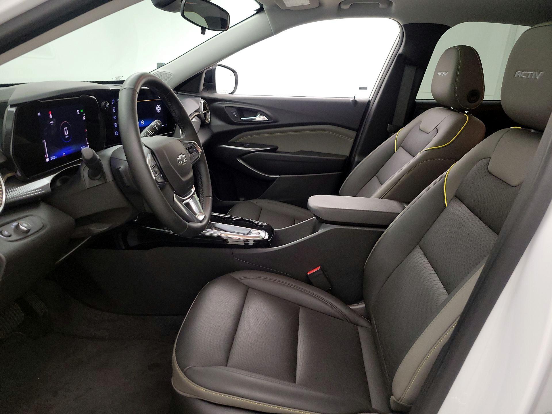 Thumbnail: 2024 Chevrolet Trax - 11
