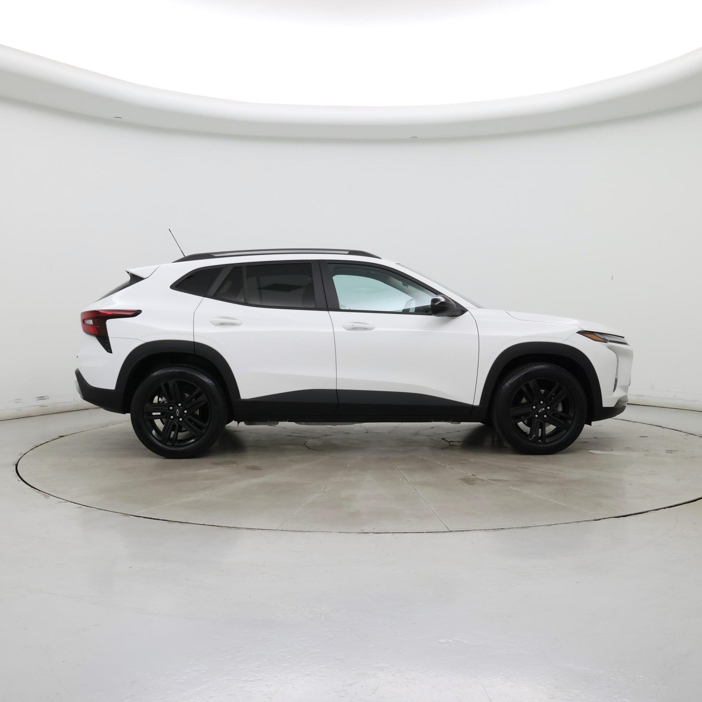 Thumbnail: 2024 Chevrolet Trax - 7