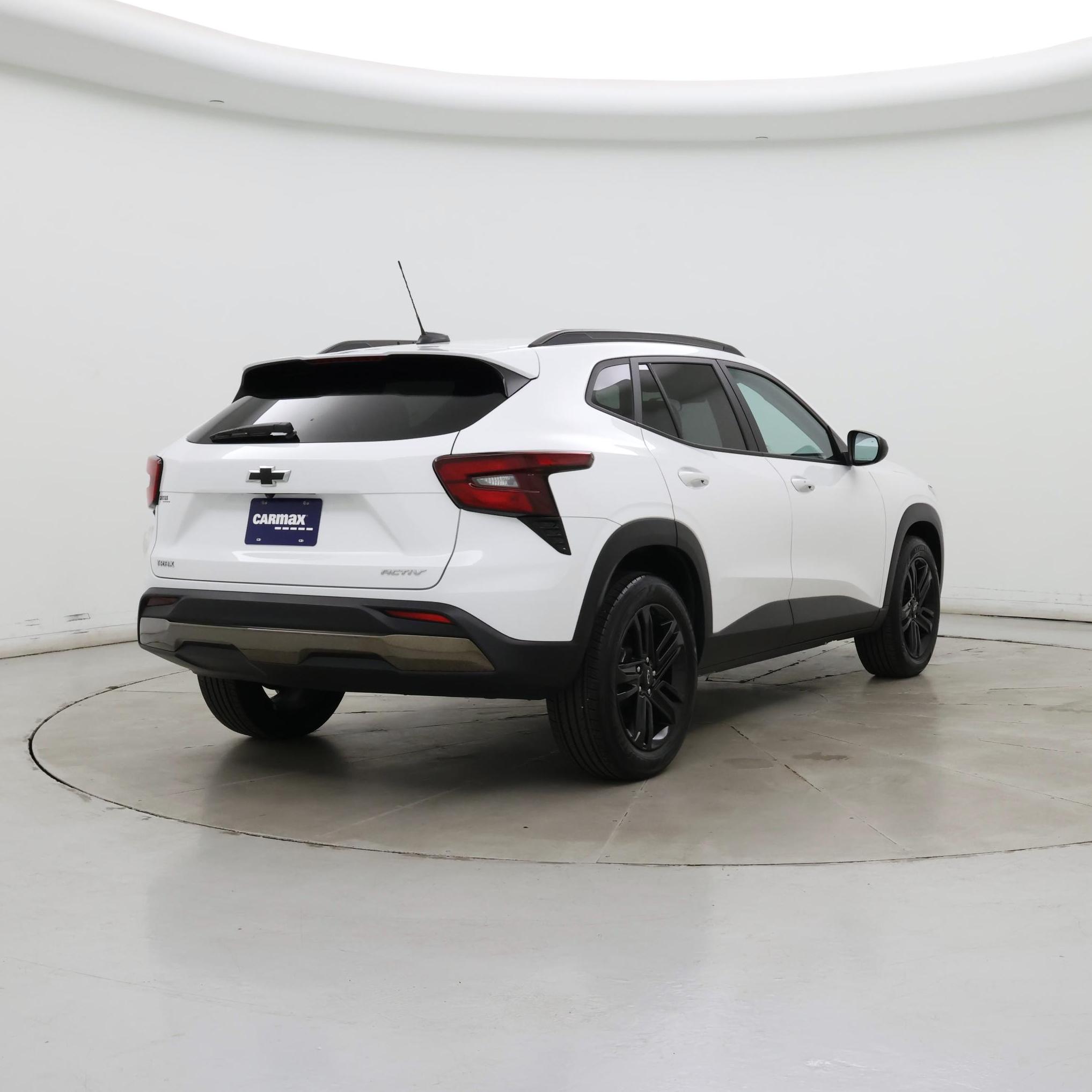 Thumbnail: 2024 Chevrolet Trax - 8